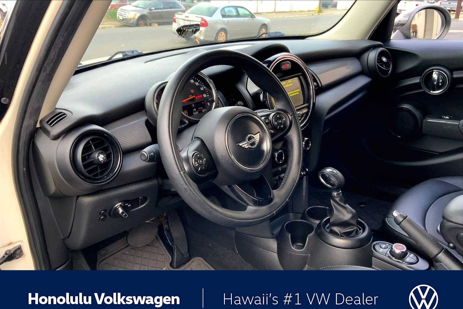 Thumbnail: 2017 MINI Cooper Hardtop - 2