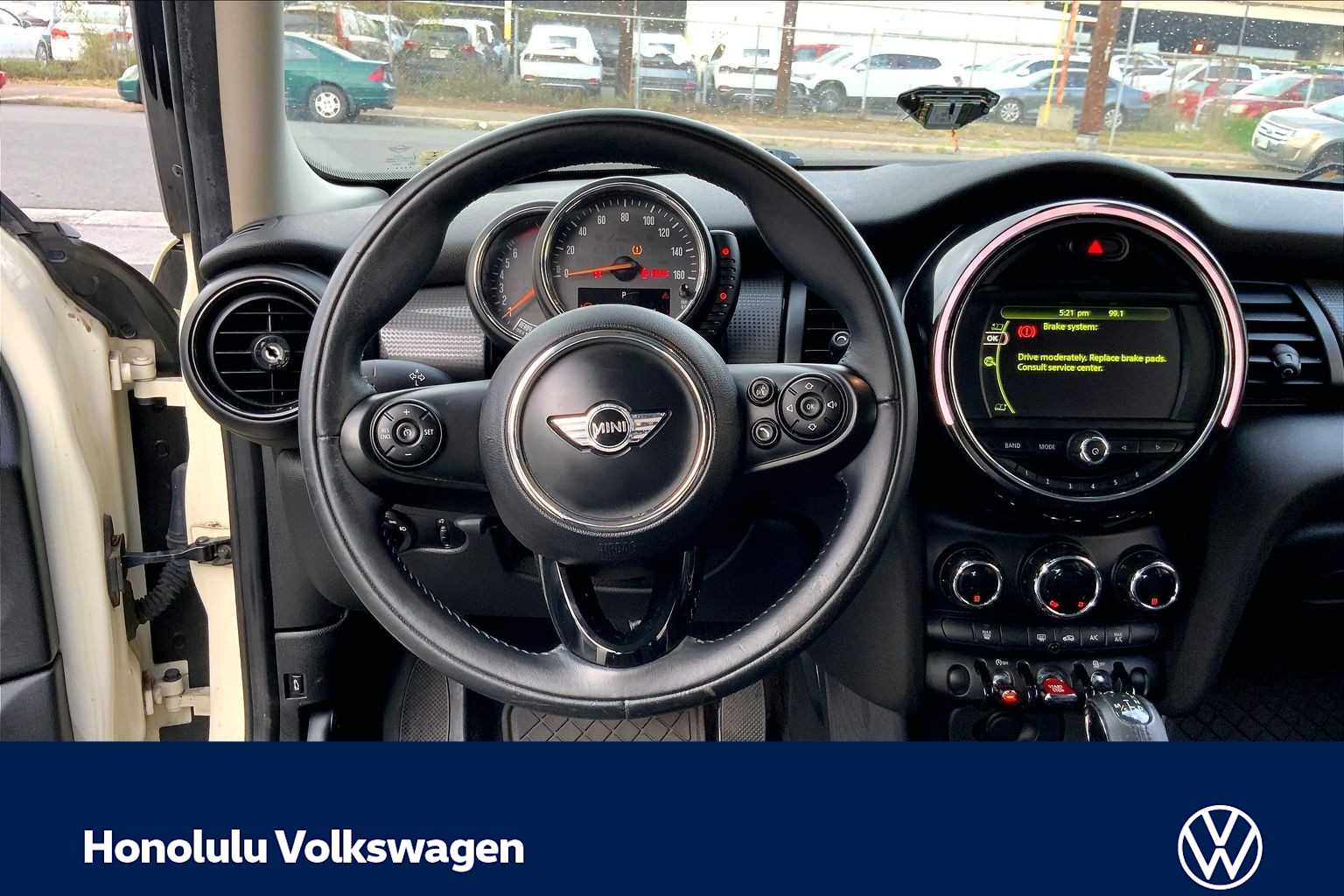 Thumbnail: 2017 MINI Cooper Hardtop - 13