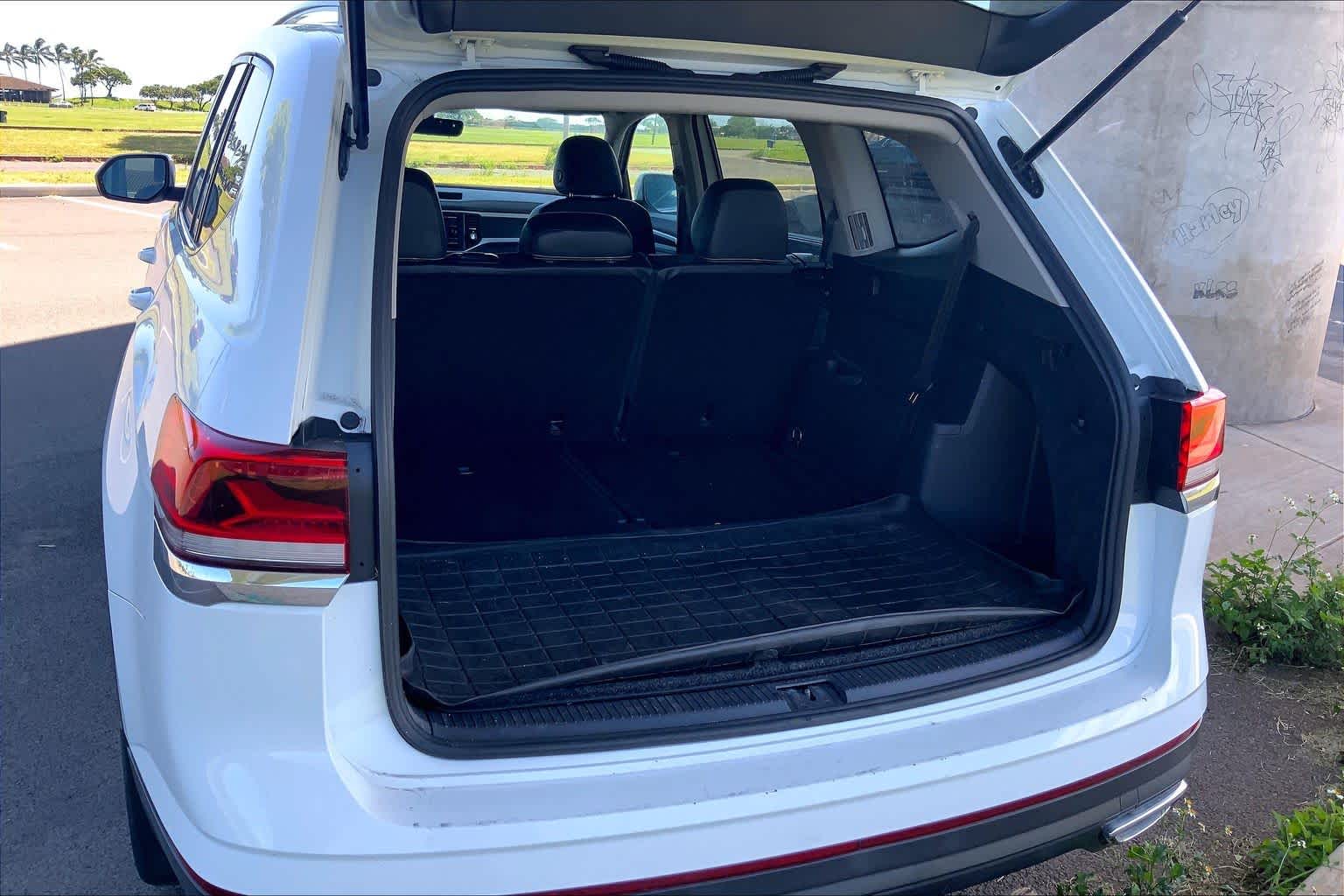 Thumbnail: 2022 Volkswagen Atlas - 17