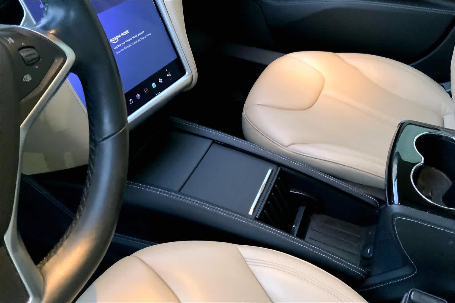 Thumbnail: 2015 Tesla Model S - 16