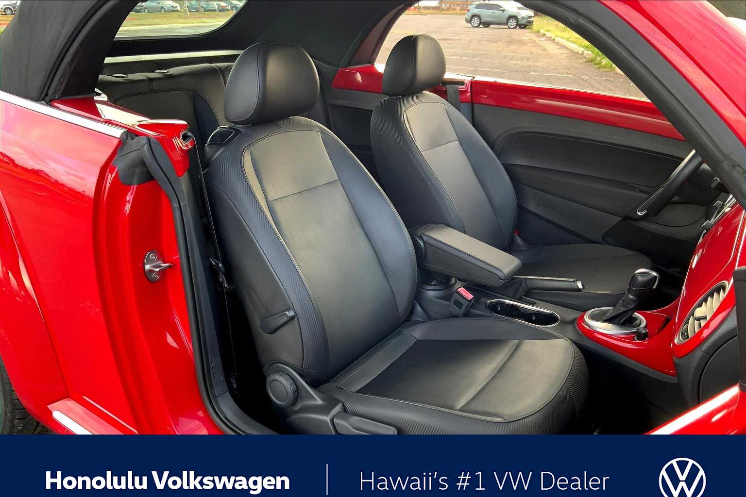 Thumbnail: 2017 Volkswagen Beetle - 11