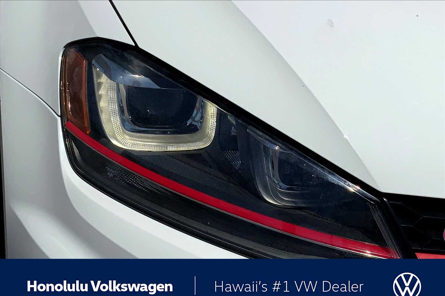 Thumbnail: 2017 Volkswagen Golf - 30