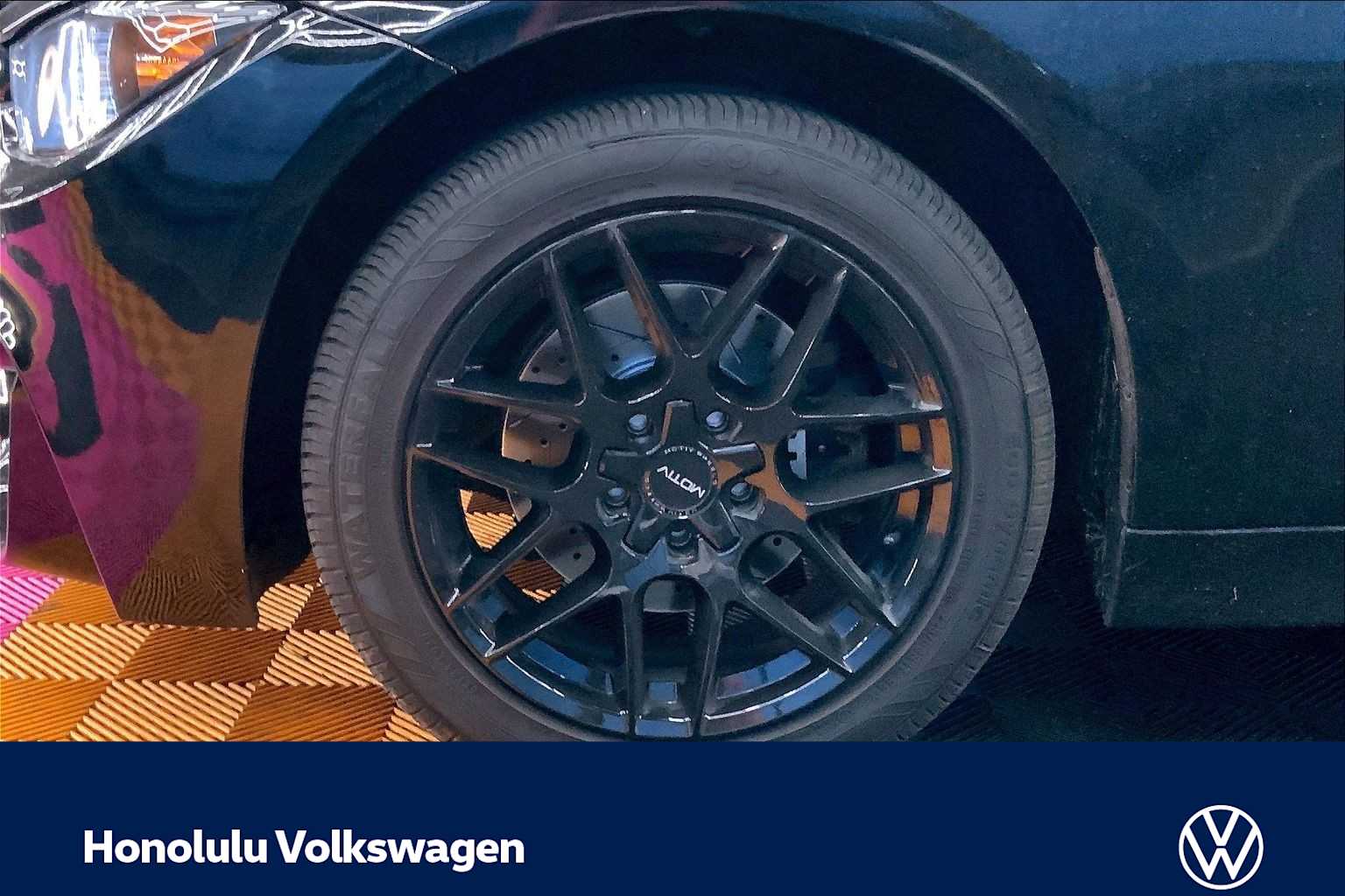 Thumbnail: 2014 BMW 3 Series - 8