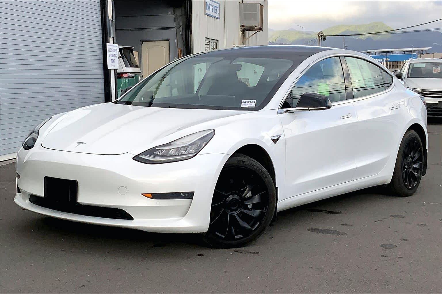 2020 Tesla Model 3 Long Range Dual Motor All-Wheel Drive's photo