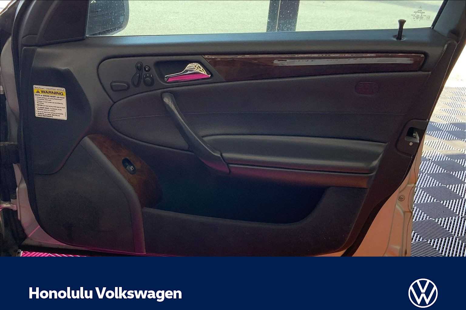 Thumbnail: 2003 Mercedes-Benz C-Class - 27