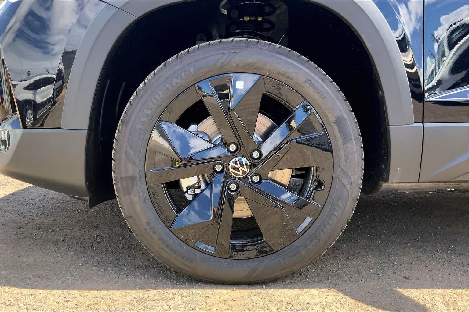 Thumbnail: 2026 Volkswagen Taos - 8