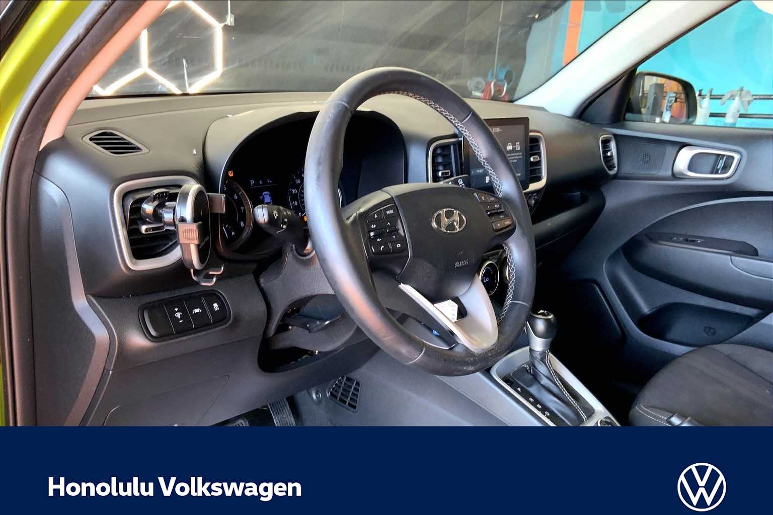 Thumbnail: 2022 Hyundai Venue - 2