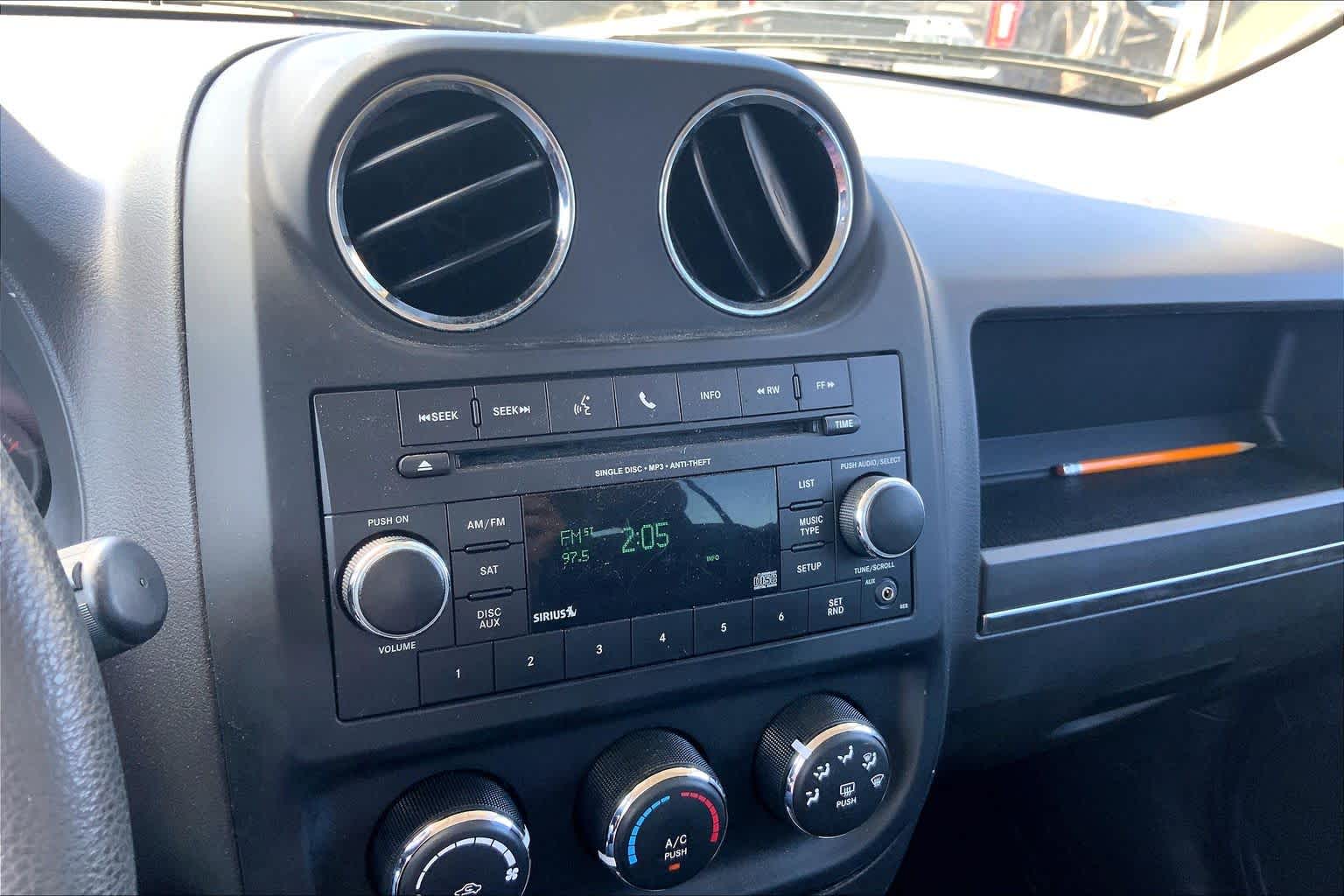 Thumbnail: 2012 Jeep Patriot - 26