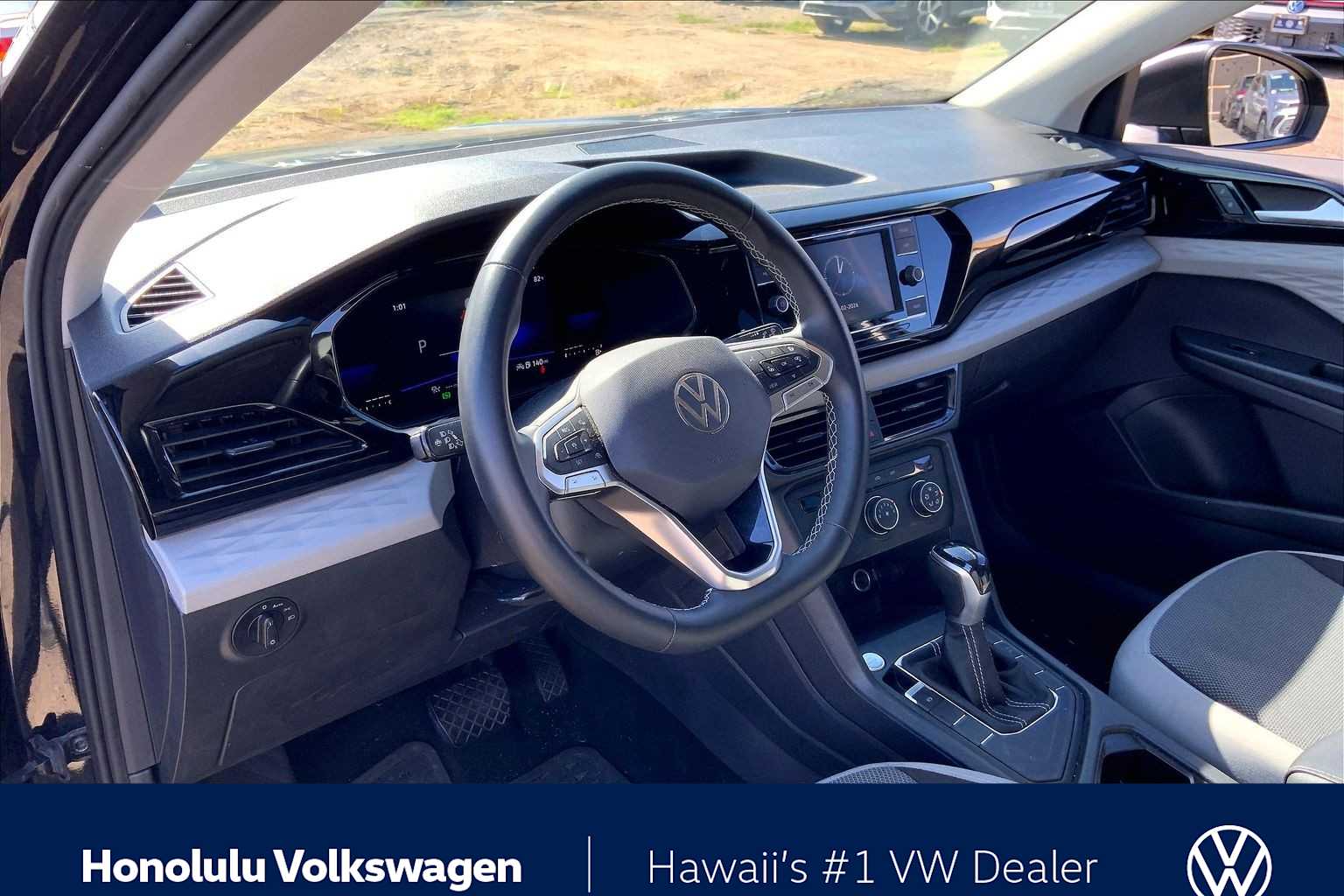 Thumbnail: 2022 Volkswagen Taos - 2