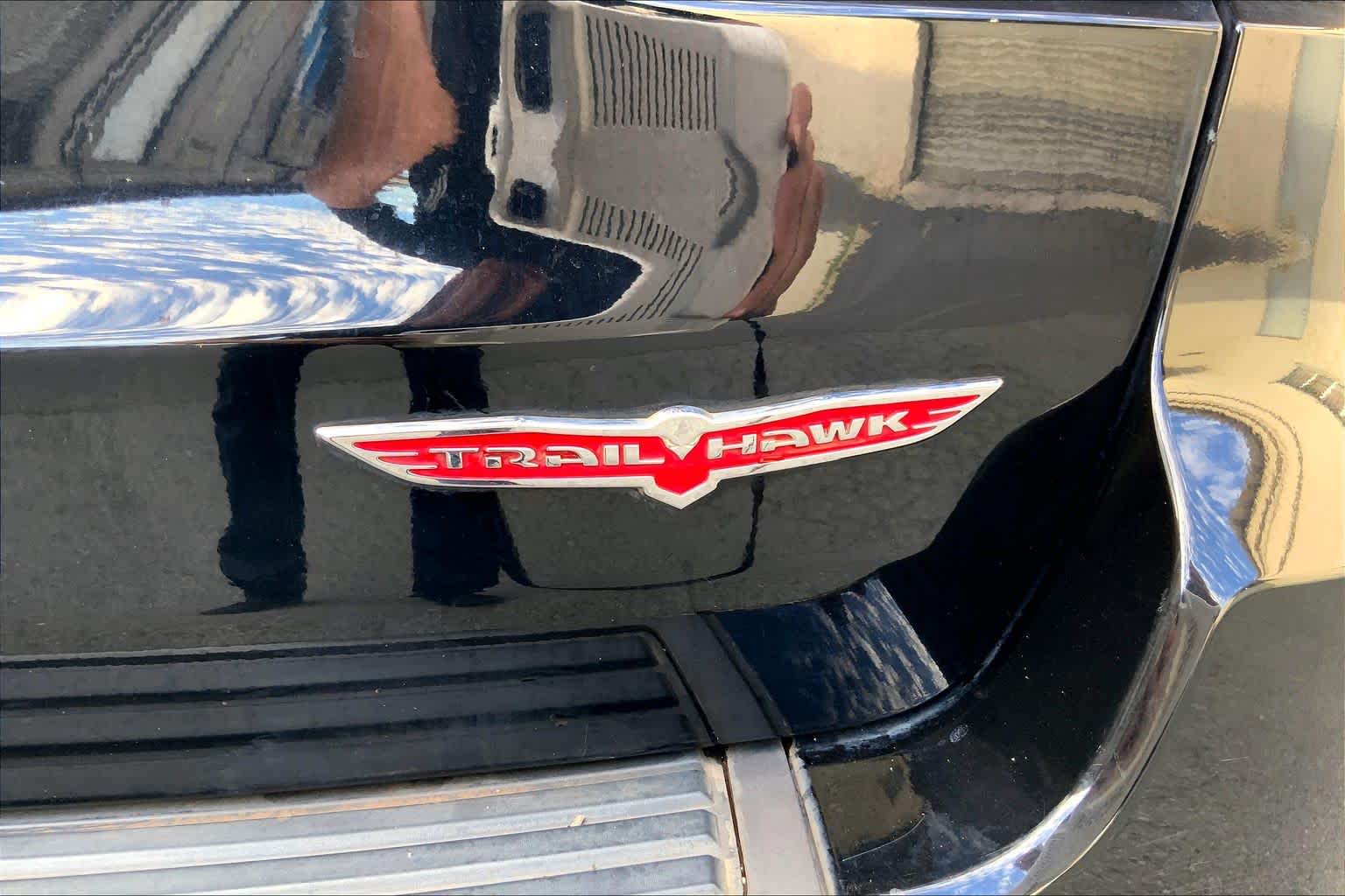 Thumbnail: 2020 Jeep Grand Cherokee - 7