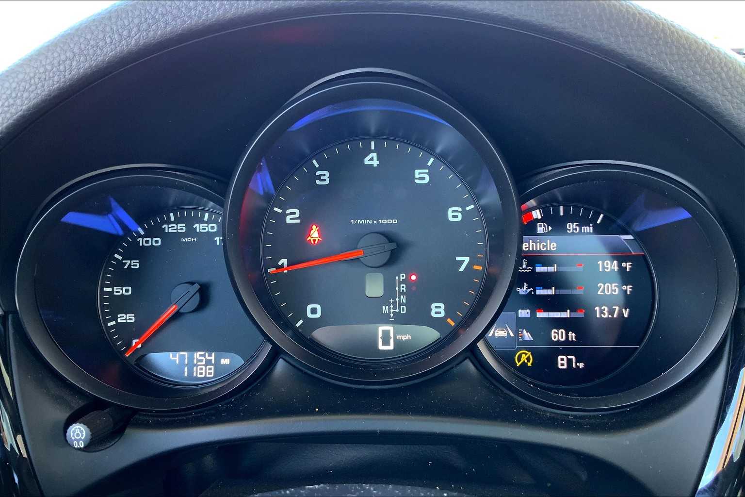 2020 Porsche Macan  16