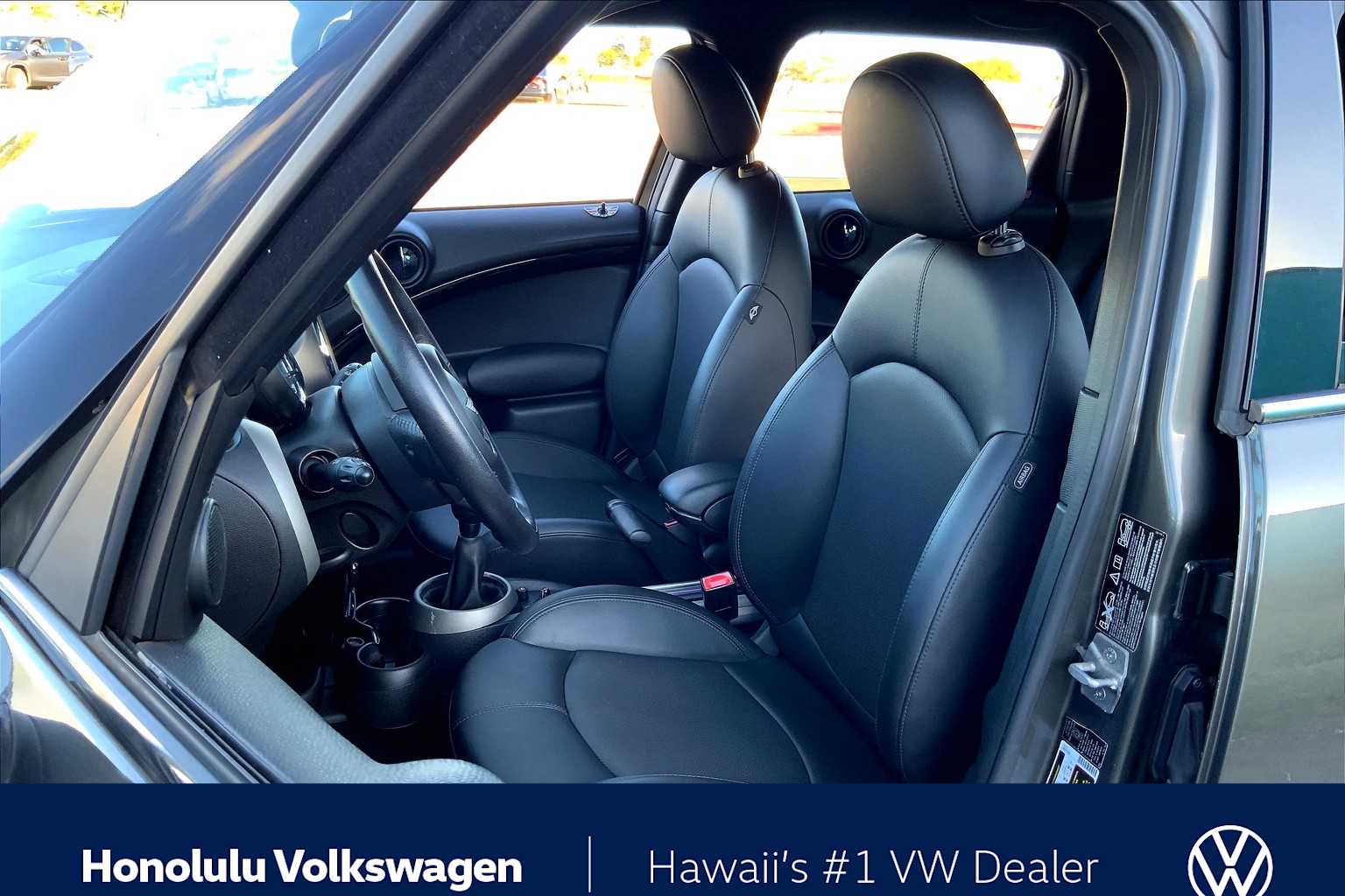 Thumbnail: 2012 MINI Cooper Countryman - 10