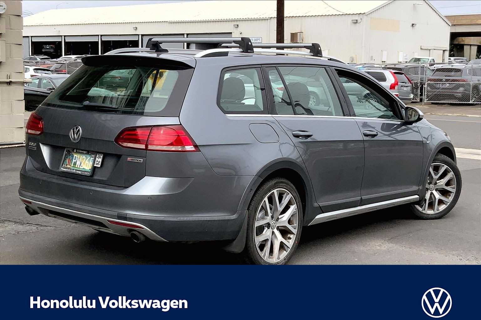 Thumbnail: 2019 Volkswagen Golf - 21