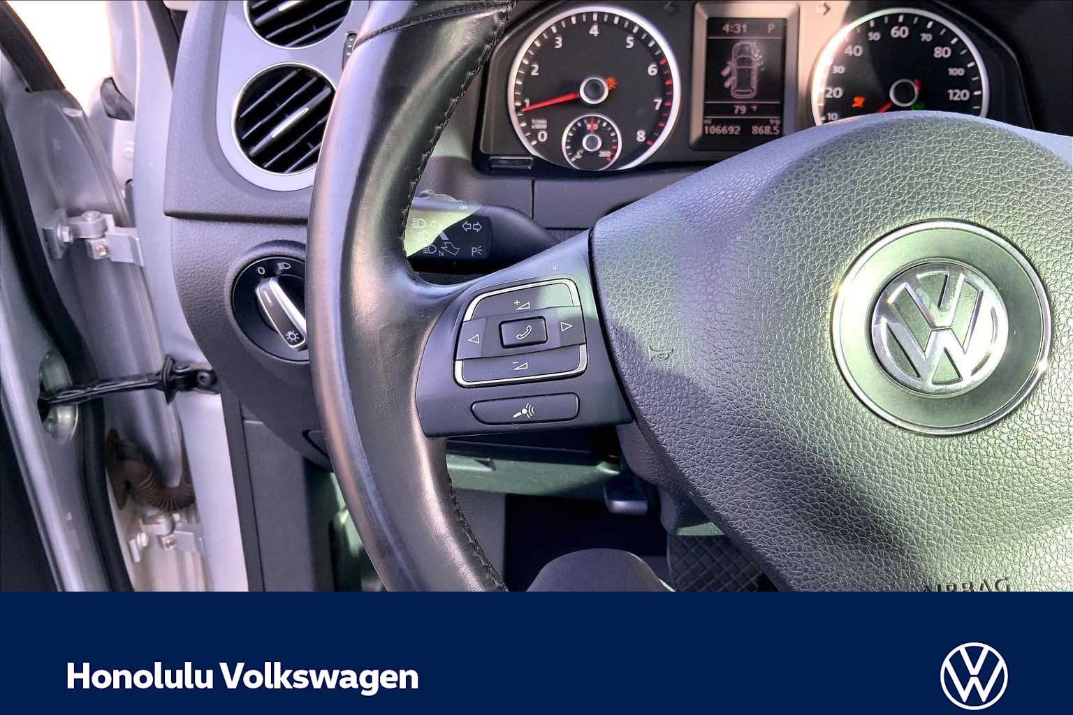 Thumbnail: 2013 Volkswagen Tiguan - 23