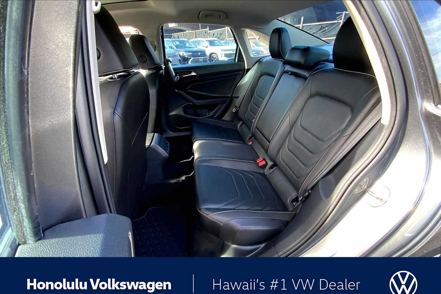 Thumbnail: 2023 Volkswagen Jetta - 29