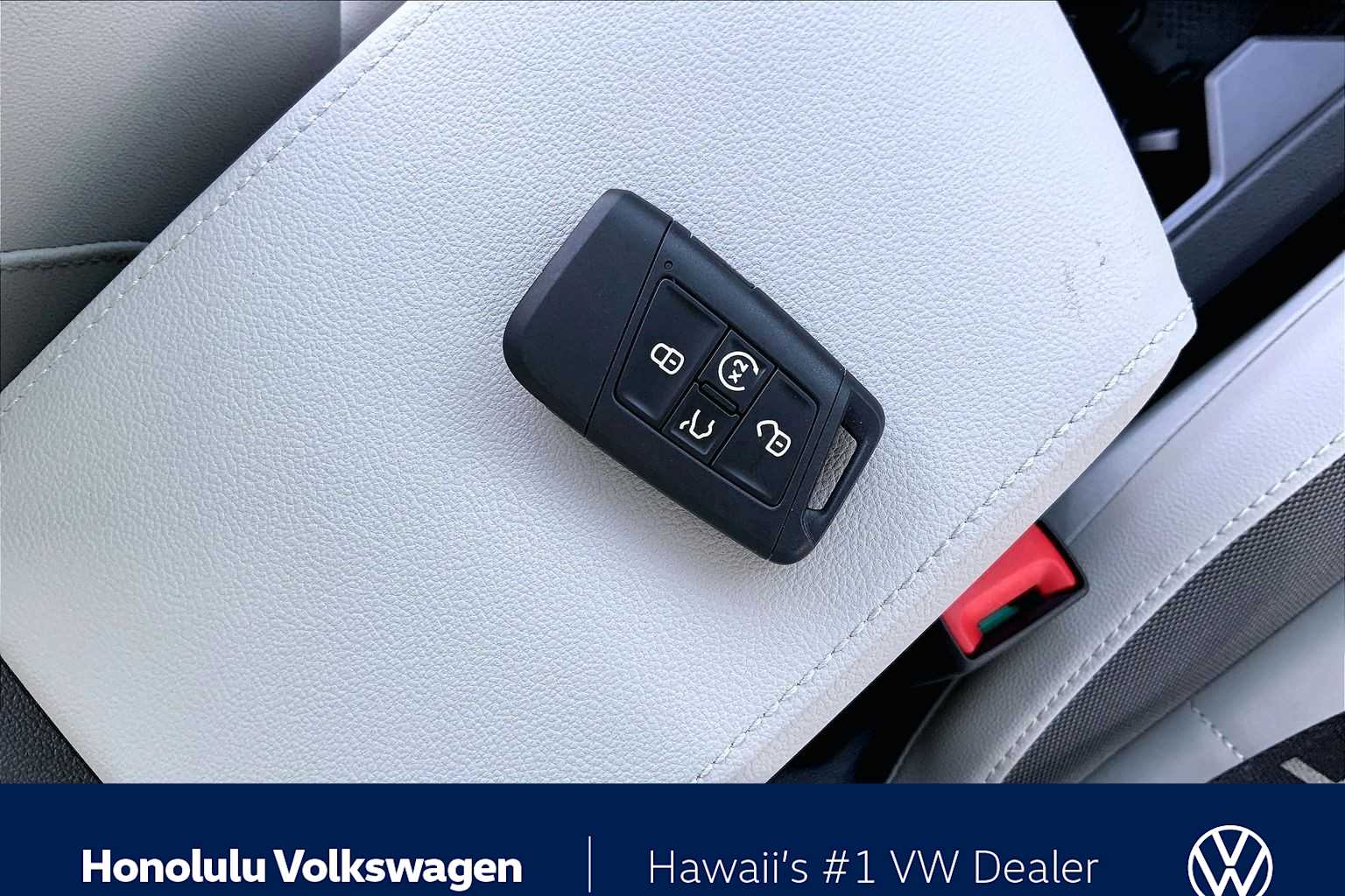 Thumbnail: 2025 Volkswagen Taos - 20