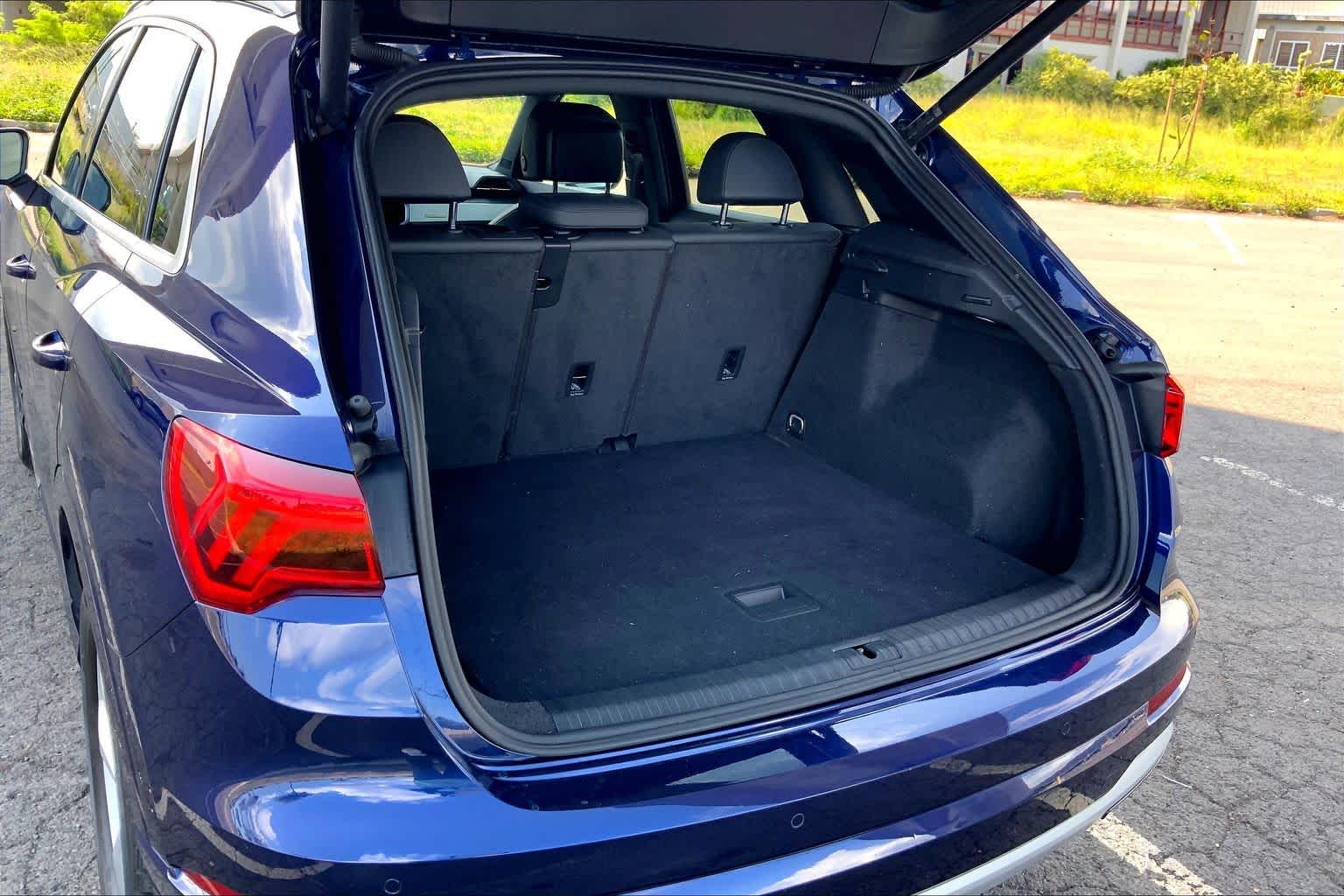 Thumbnail: 2021 Audi Q3 - 18