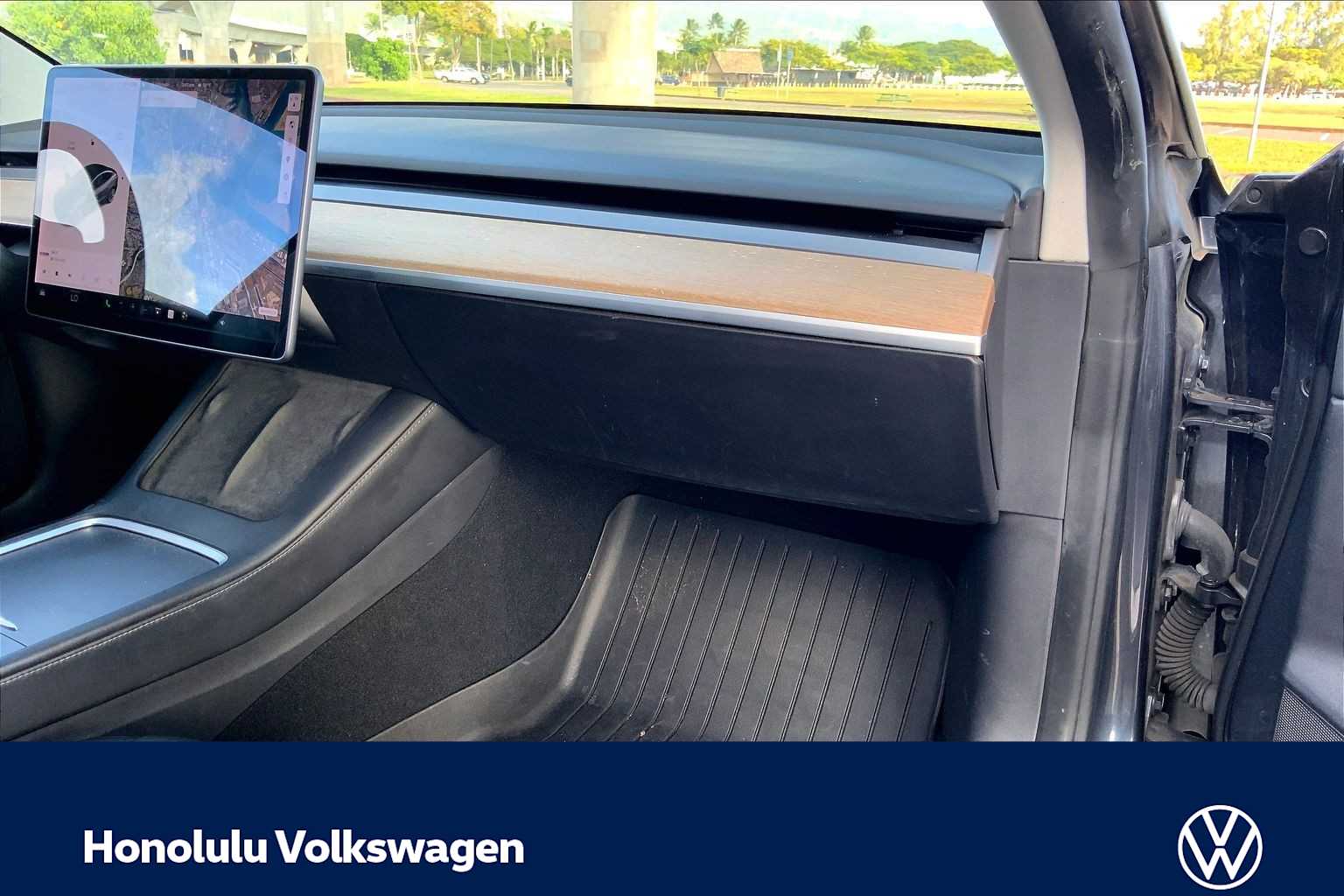 Thumbnail: 2021 Tesla Model 3 - 22