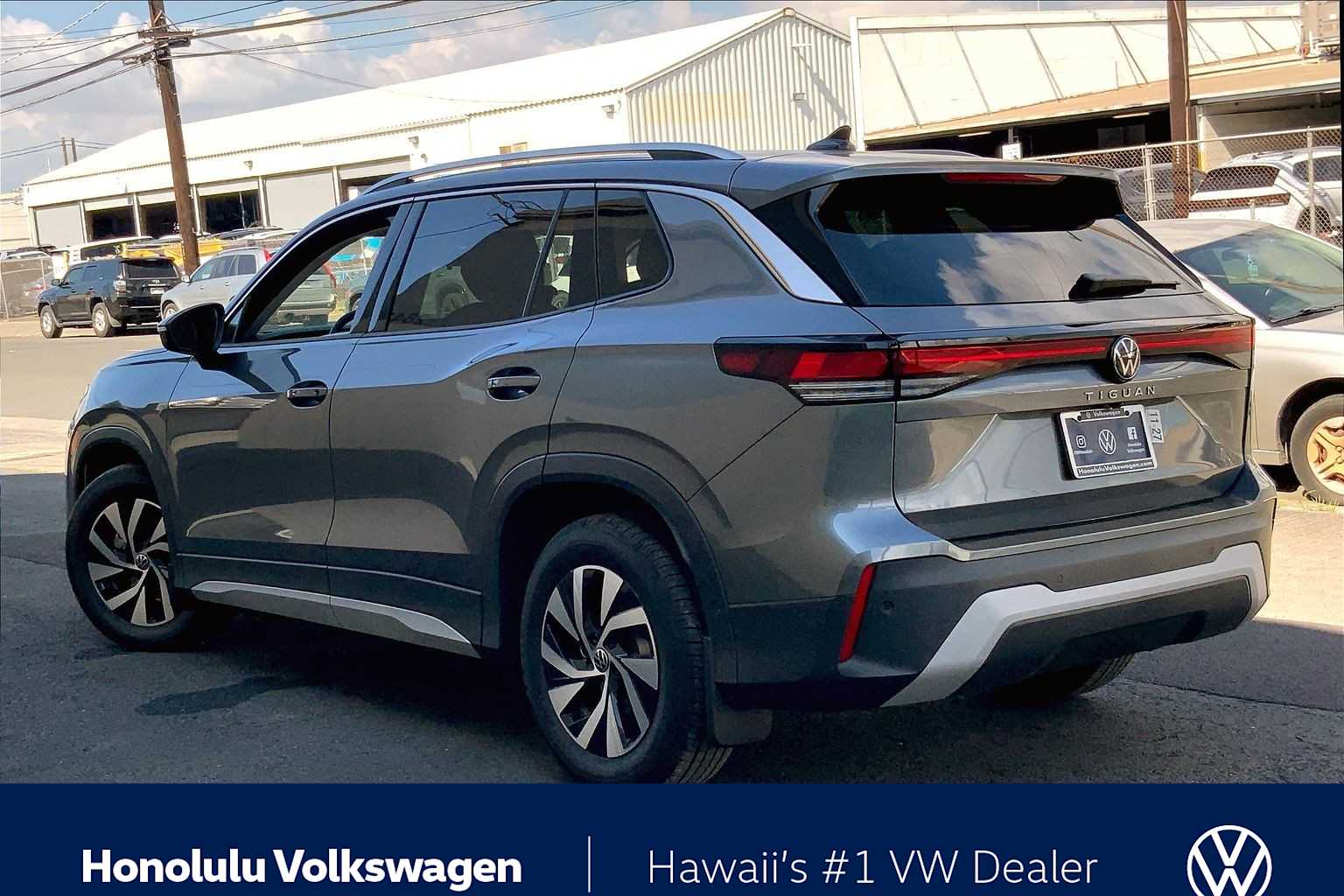 Thumbnail: 2026 Volkswagen Tiguan - 4