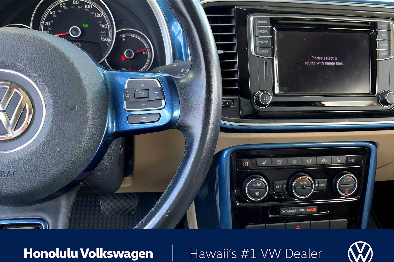 Thumbnail: 2019 Volkswagen Beetle - 23