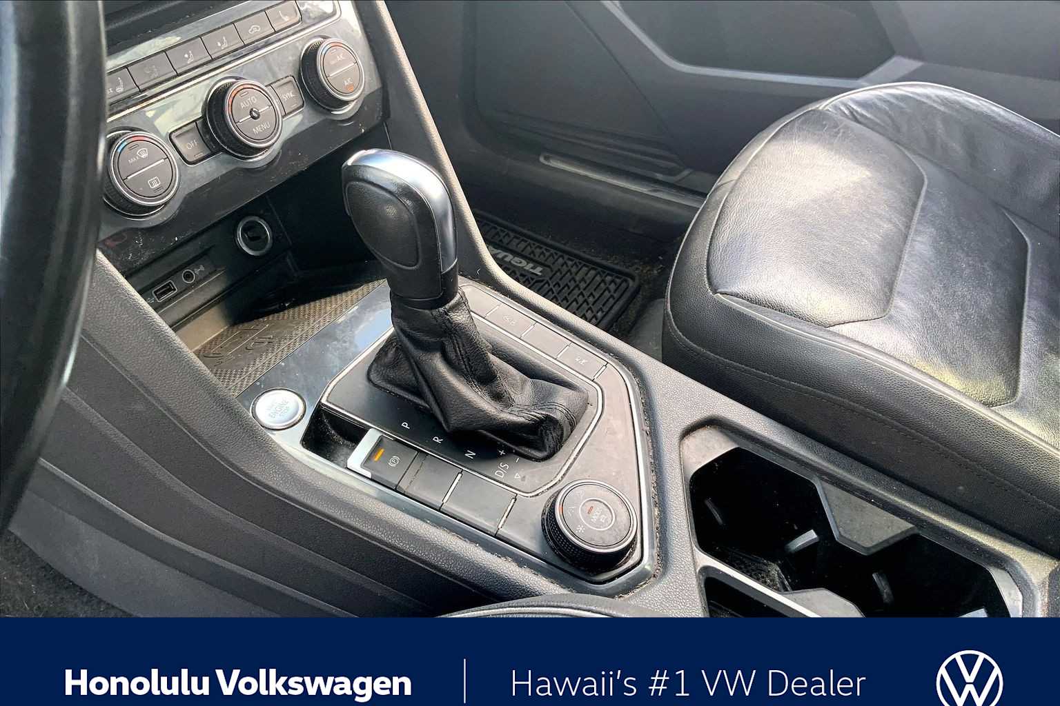 Thumbnail: 2020 Volkswagen Tiguan - 15