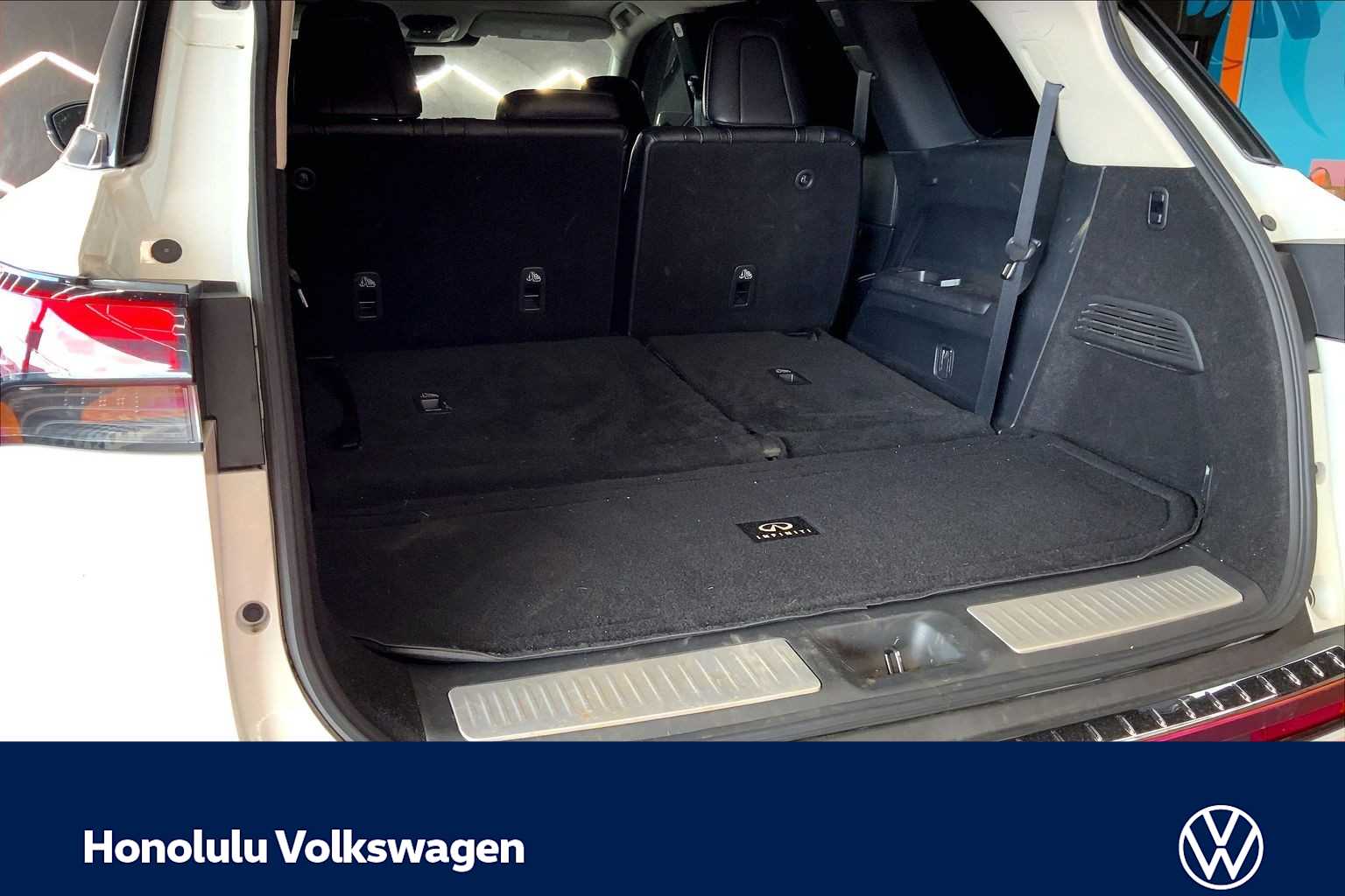 Thumbnail: 2023 INFINITI QX60 - 17