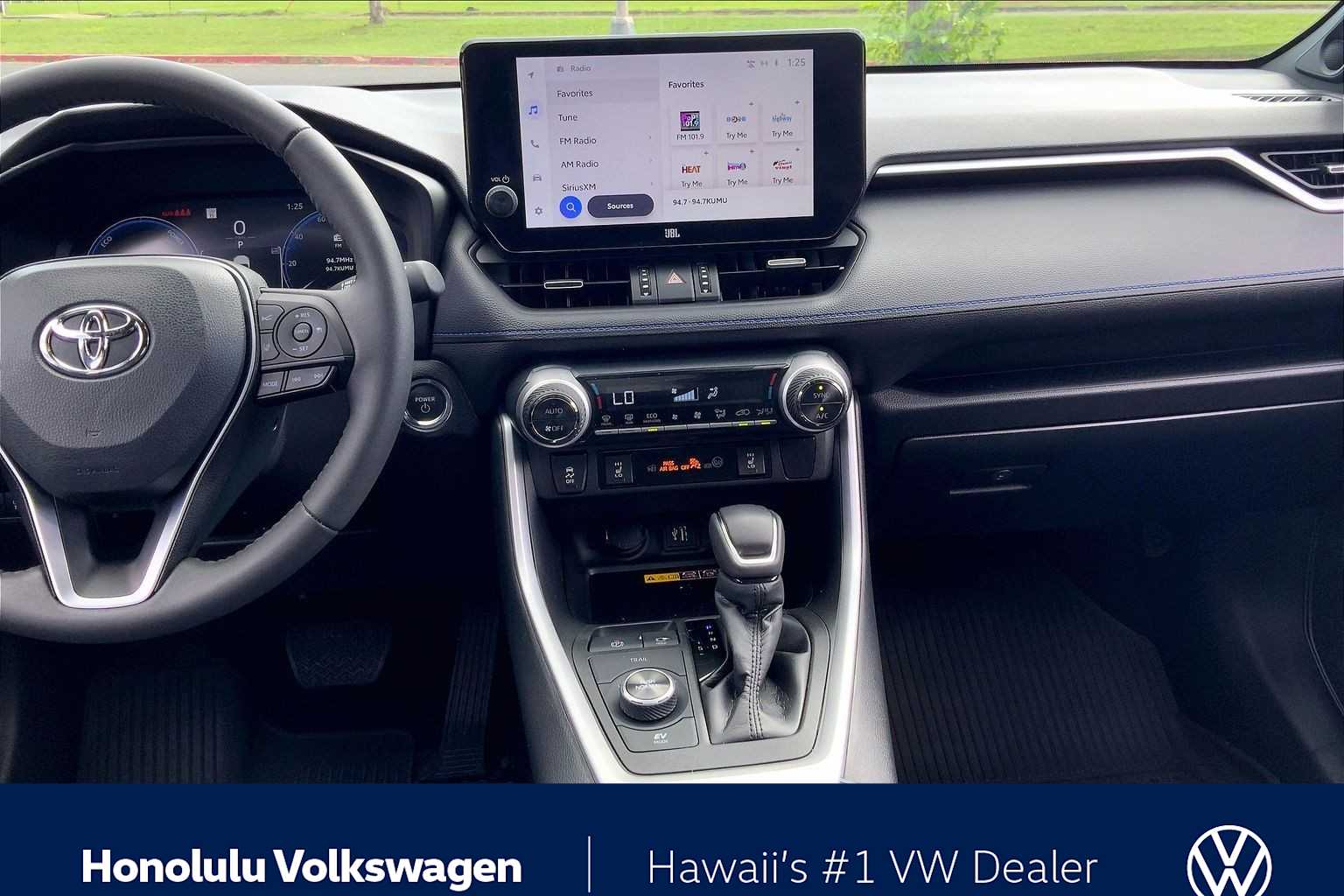 Thumbnail: 2023 Toyota RAV4 - 14