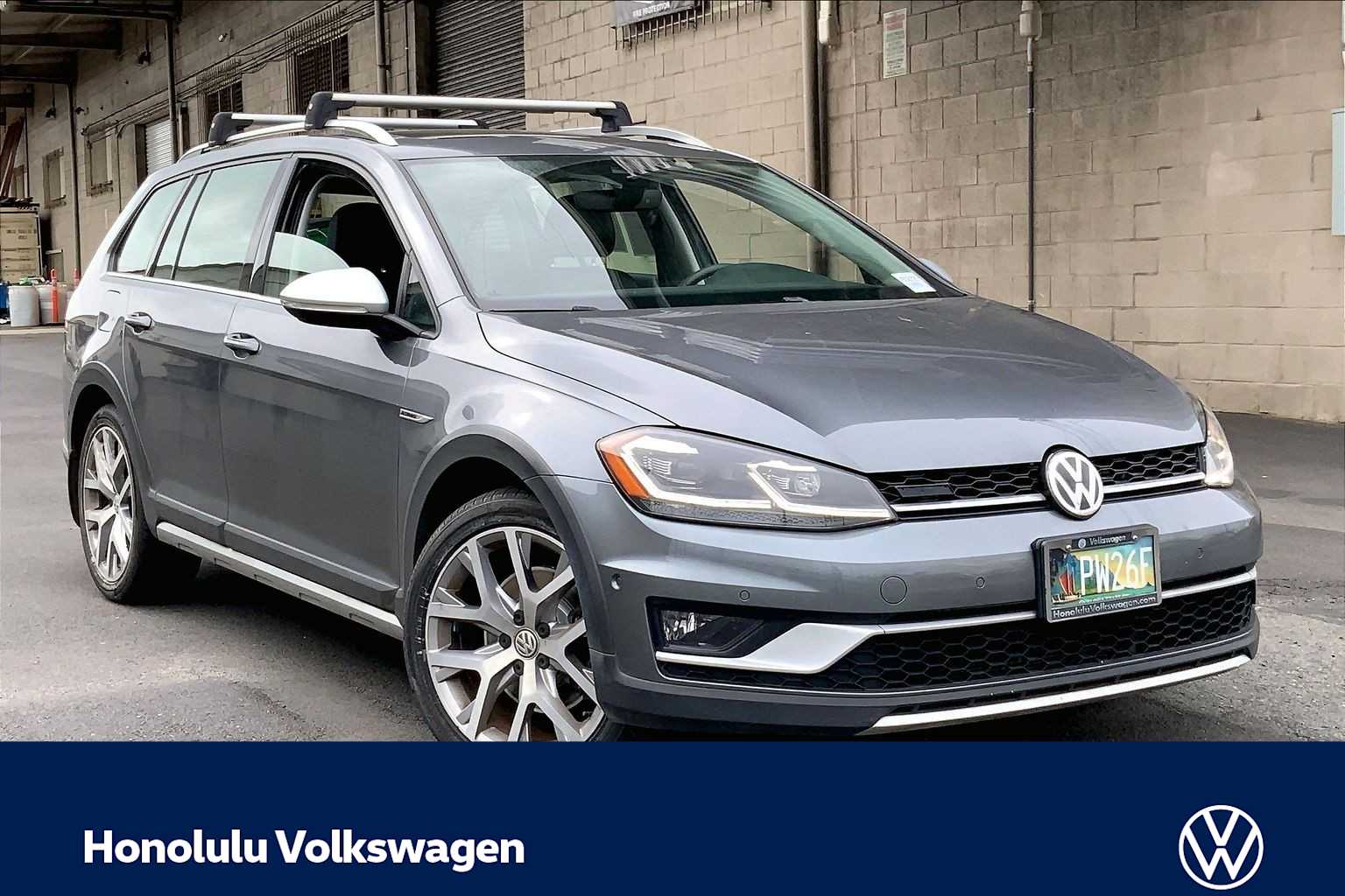 Thumbnail: 2019 Volkswagen Golf - 20