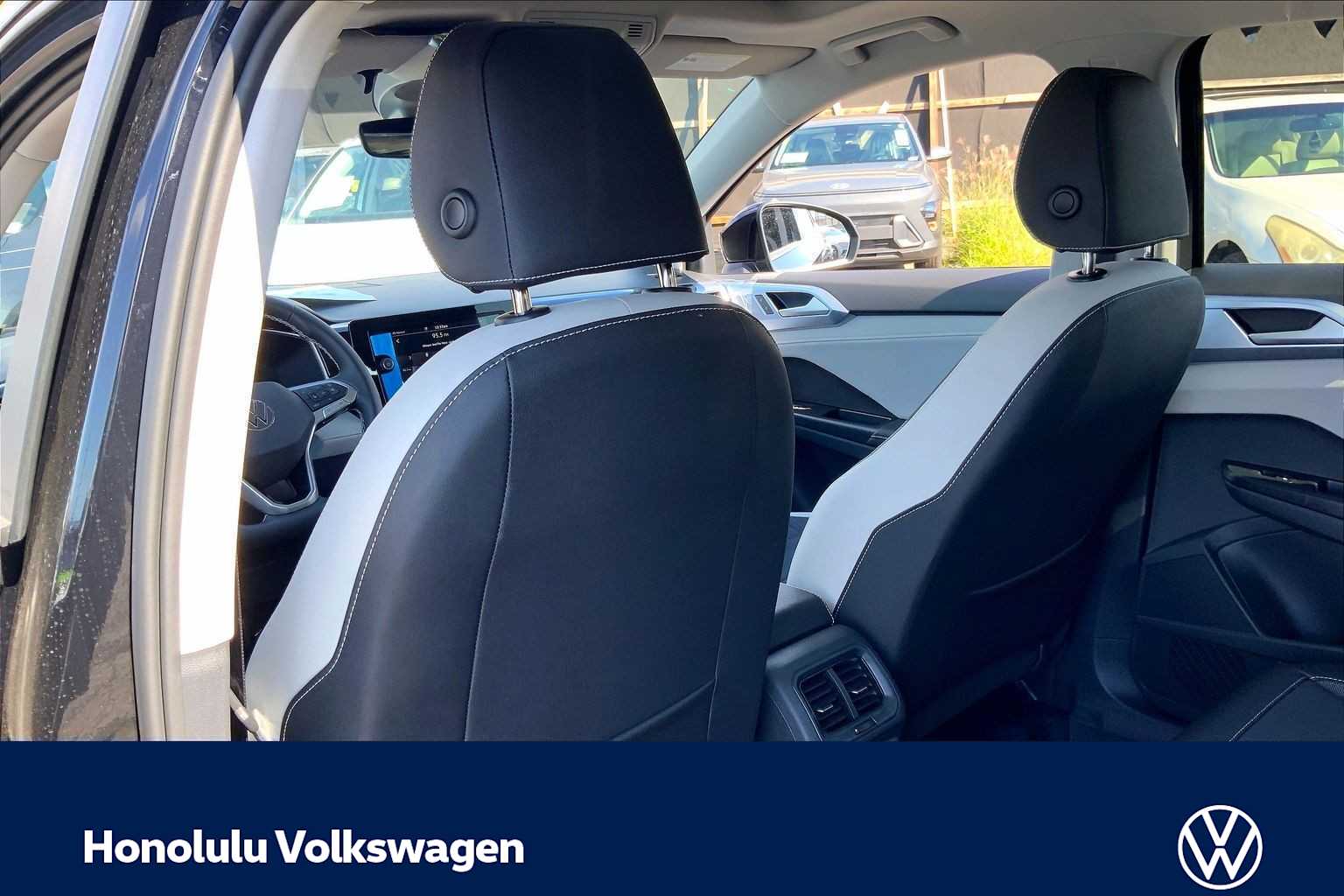 Thumbnail: 2026 Volkswagen Taos - 12