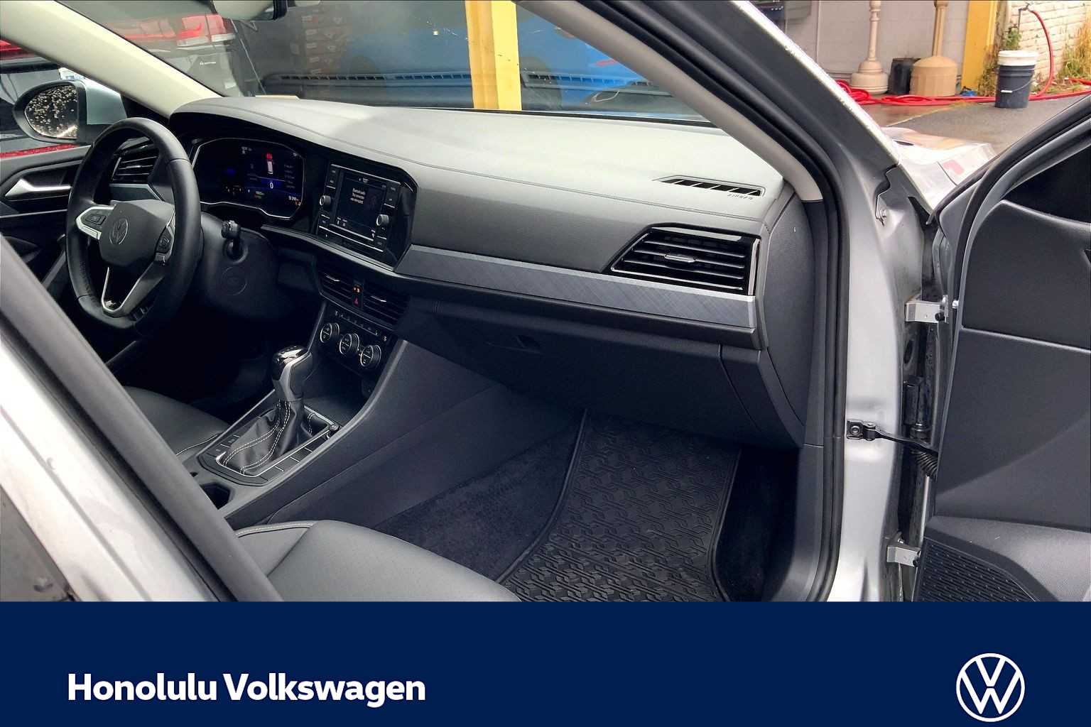 Thumbnail: 2022 Volkswagen Jetta - 23