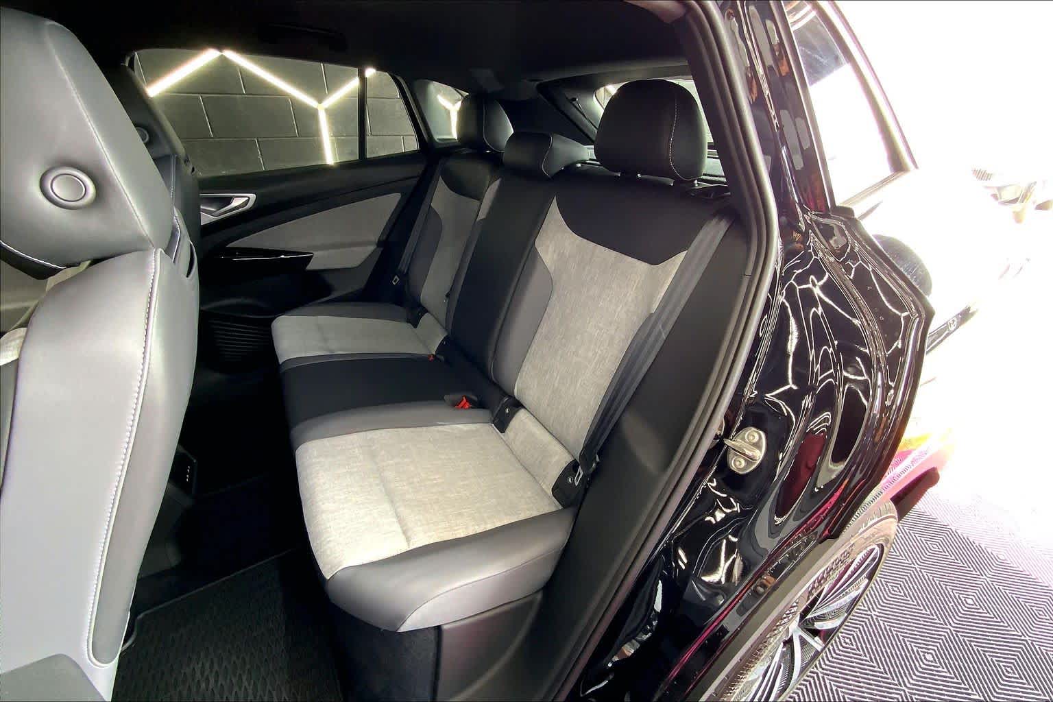 Thumbnail: 2026 Volkswagen ID.4 - 13