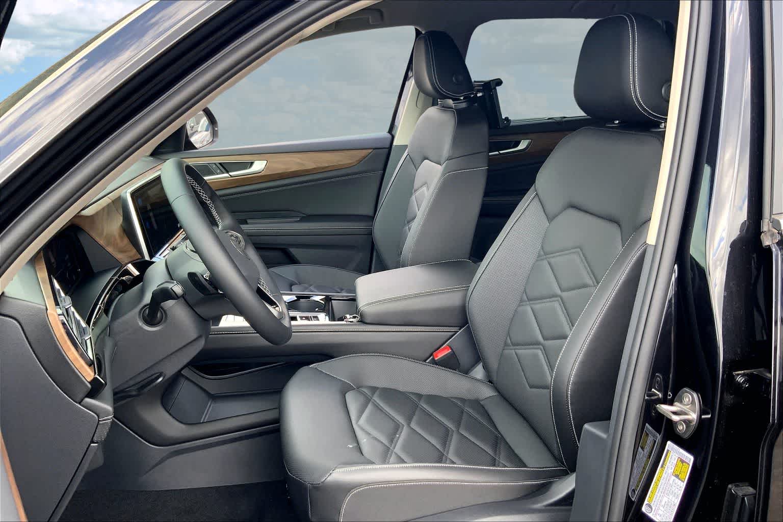 2026 Volkswagen Atlas SE w/Tech - Photo 11