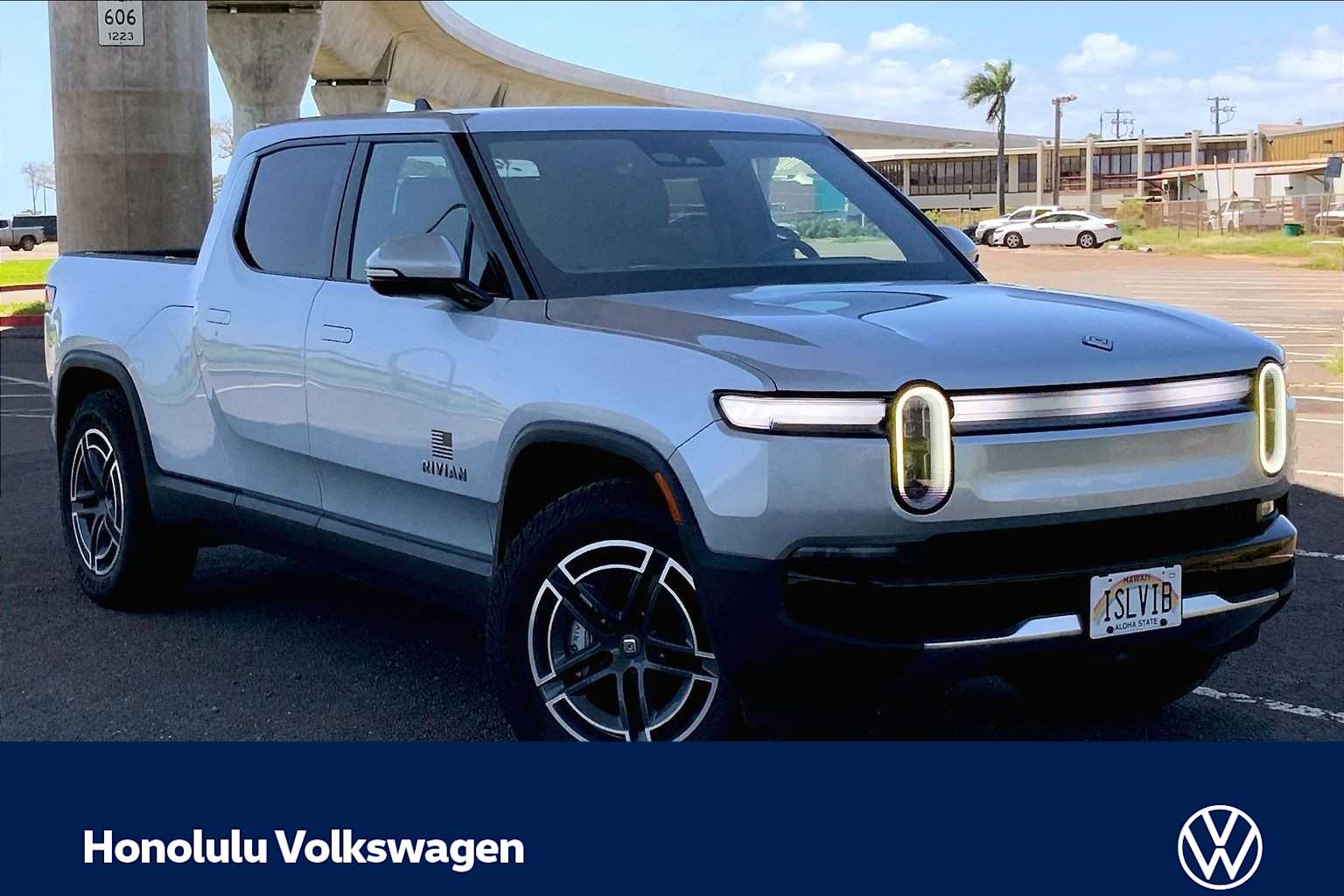 Thumbnail: 2026 Rivian R1T - 21