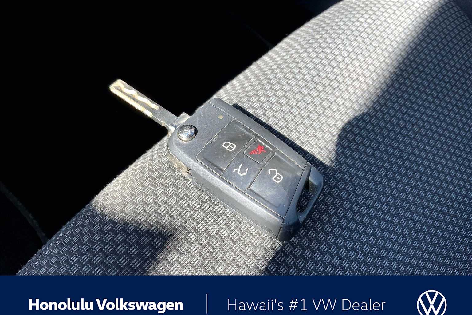 Thumbnail: 2019 Volkswagen Jetta - 18