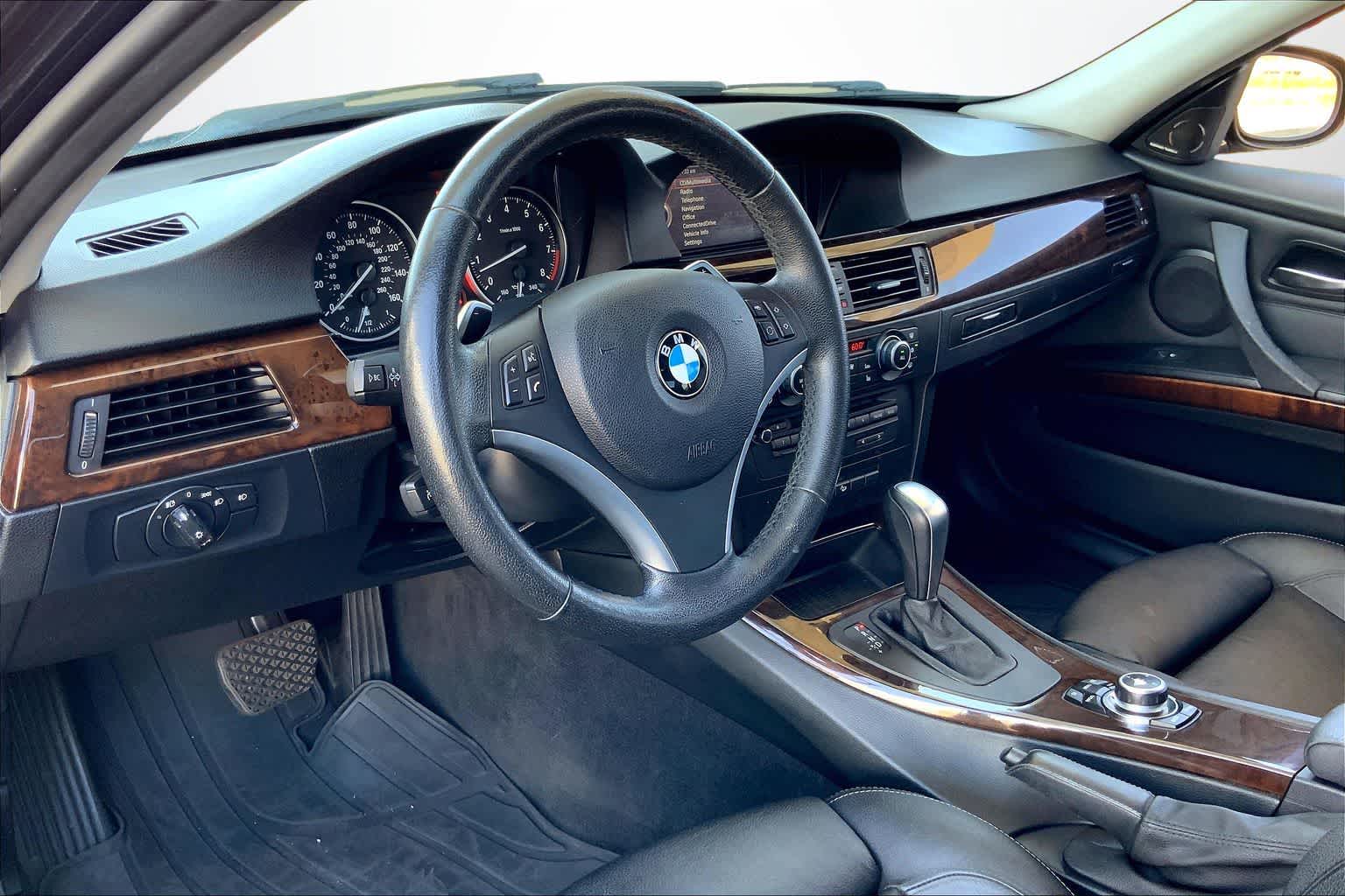 Used 2011 BMW 3 Series 335i with VIN WBAPL5G54BNN22038 for sale in Honolulu, HI