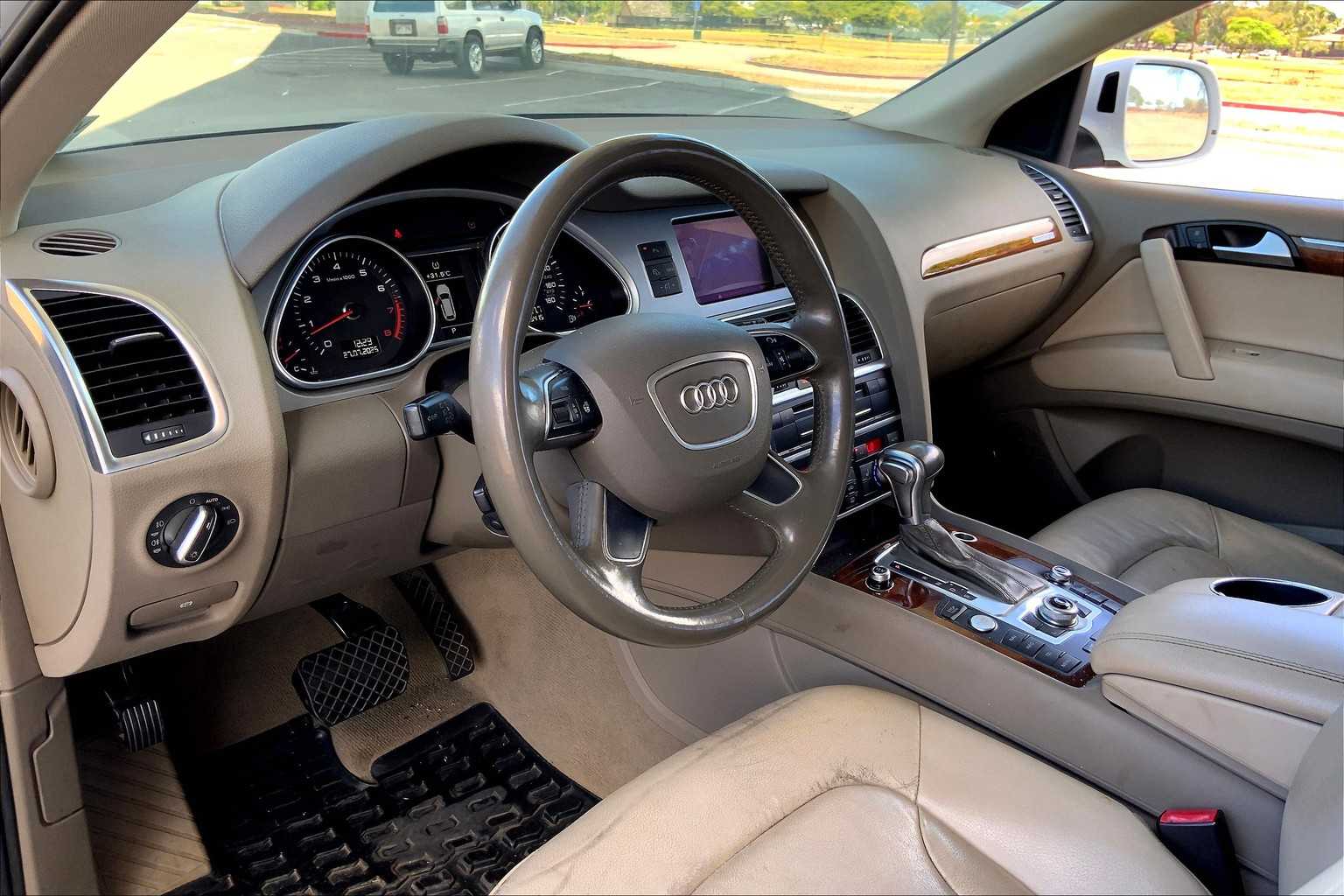 Thumbnail: 2015 Audi Q7 - 2