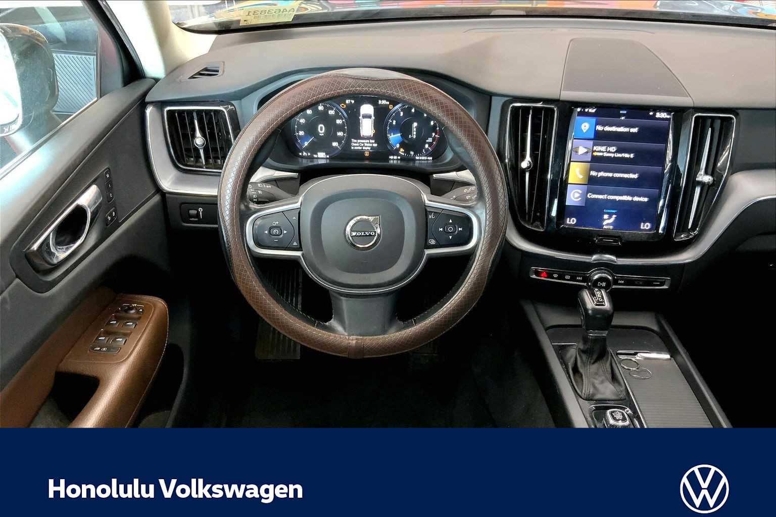 Thumbnail: 2020 Volvo XC60 - 13