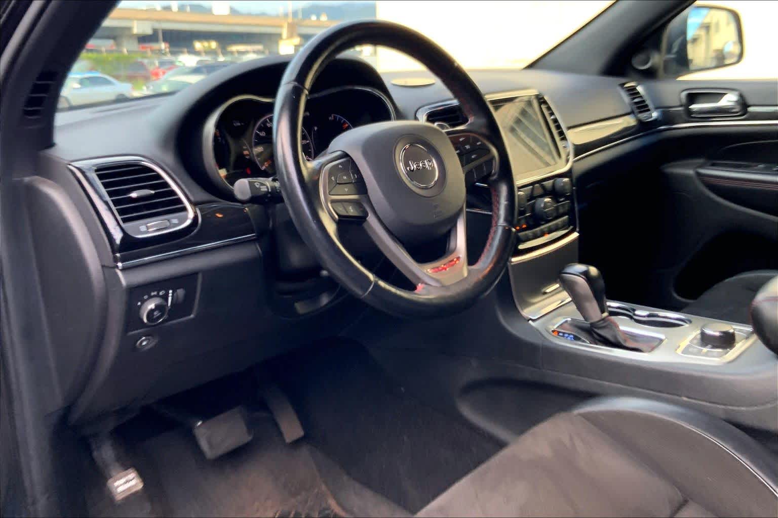 Thumbnail: 2020 Jeep Grand Cherokee - 2