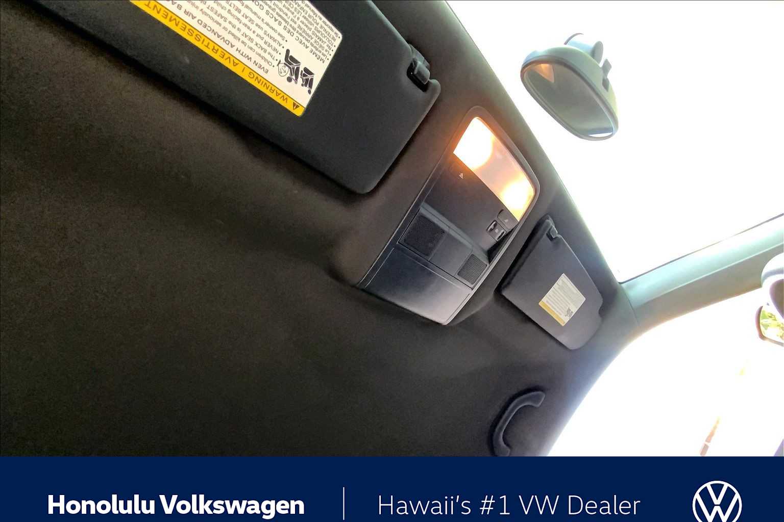 Thumbnail: 2013 Volkswagen Beetle - 28