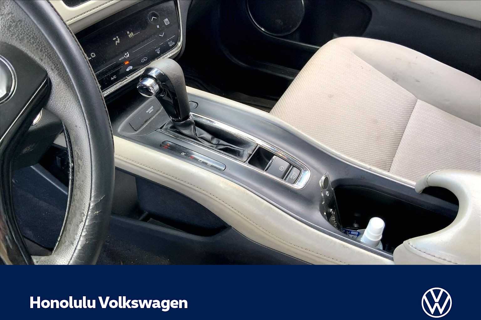 Thumbnail: 2016 Honda HR-V - 15