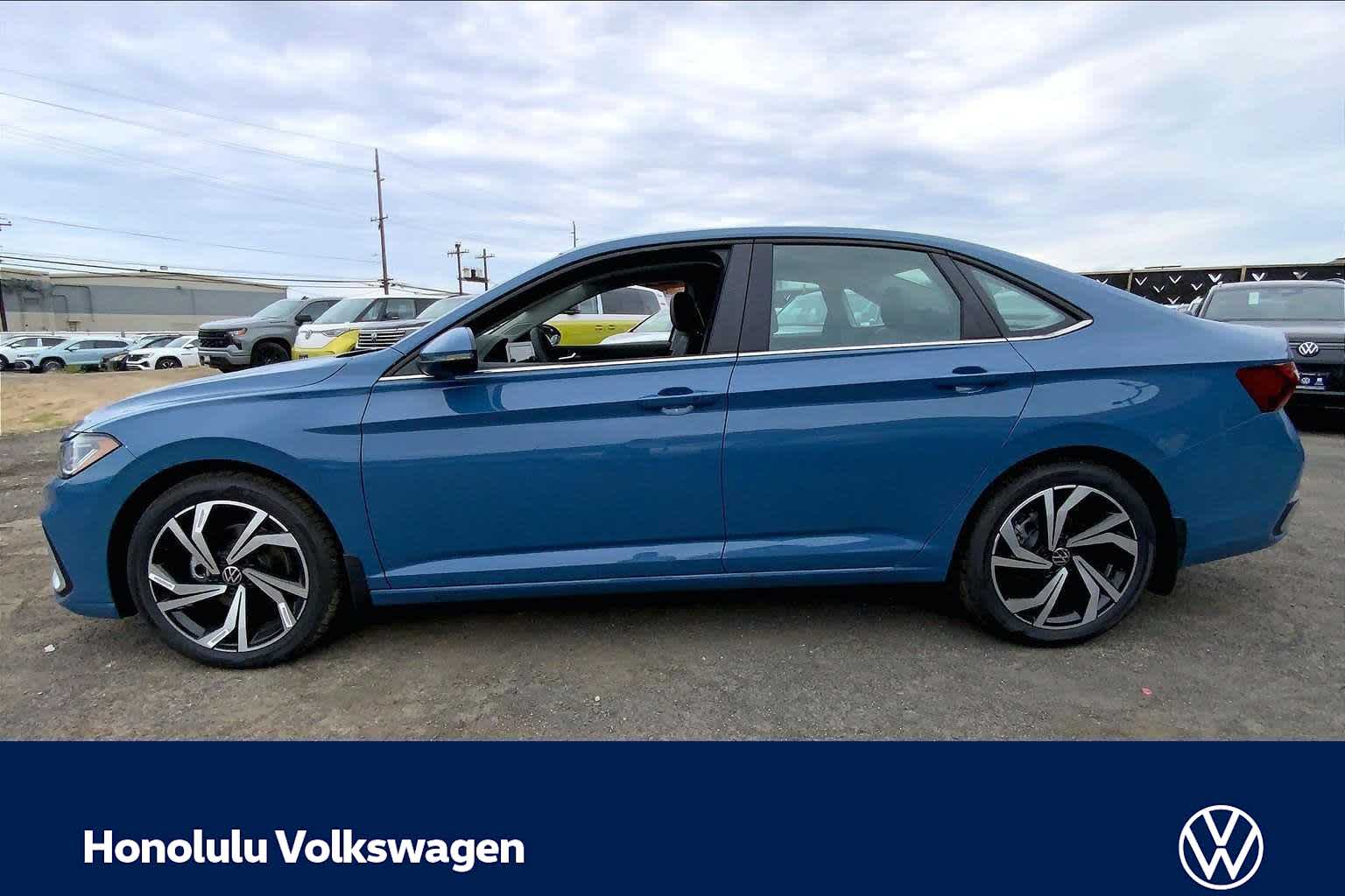 Thumbnail: 2026 Volkswagen Jetta - 3