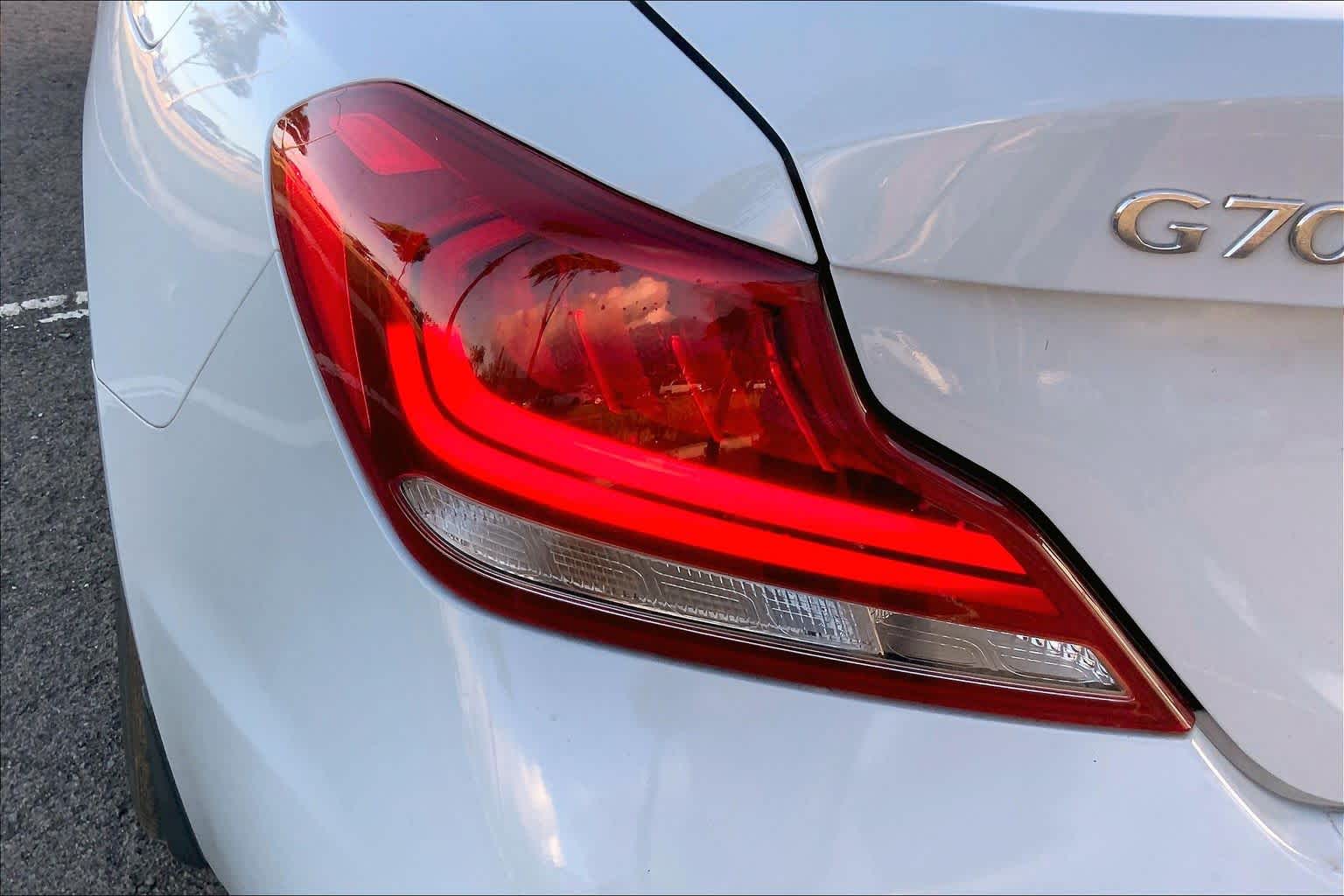 Thumbnail: 2019 Genesis G70 - 32