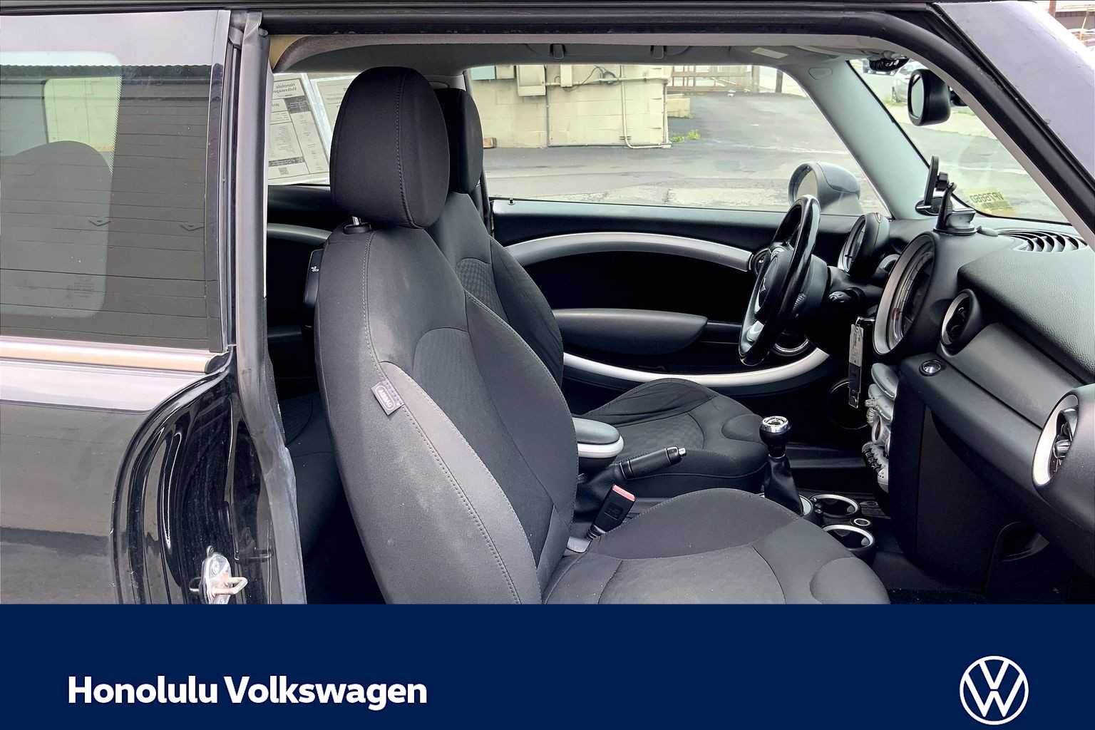 Thumbnail: 2010 MINI Cooper Clubman - 12