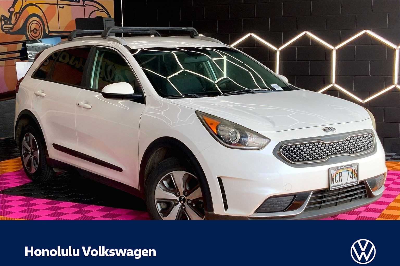 Thumbnail: 2017 Kia Niro - 20