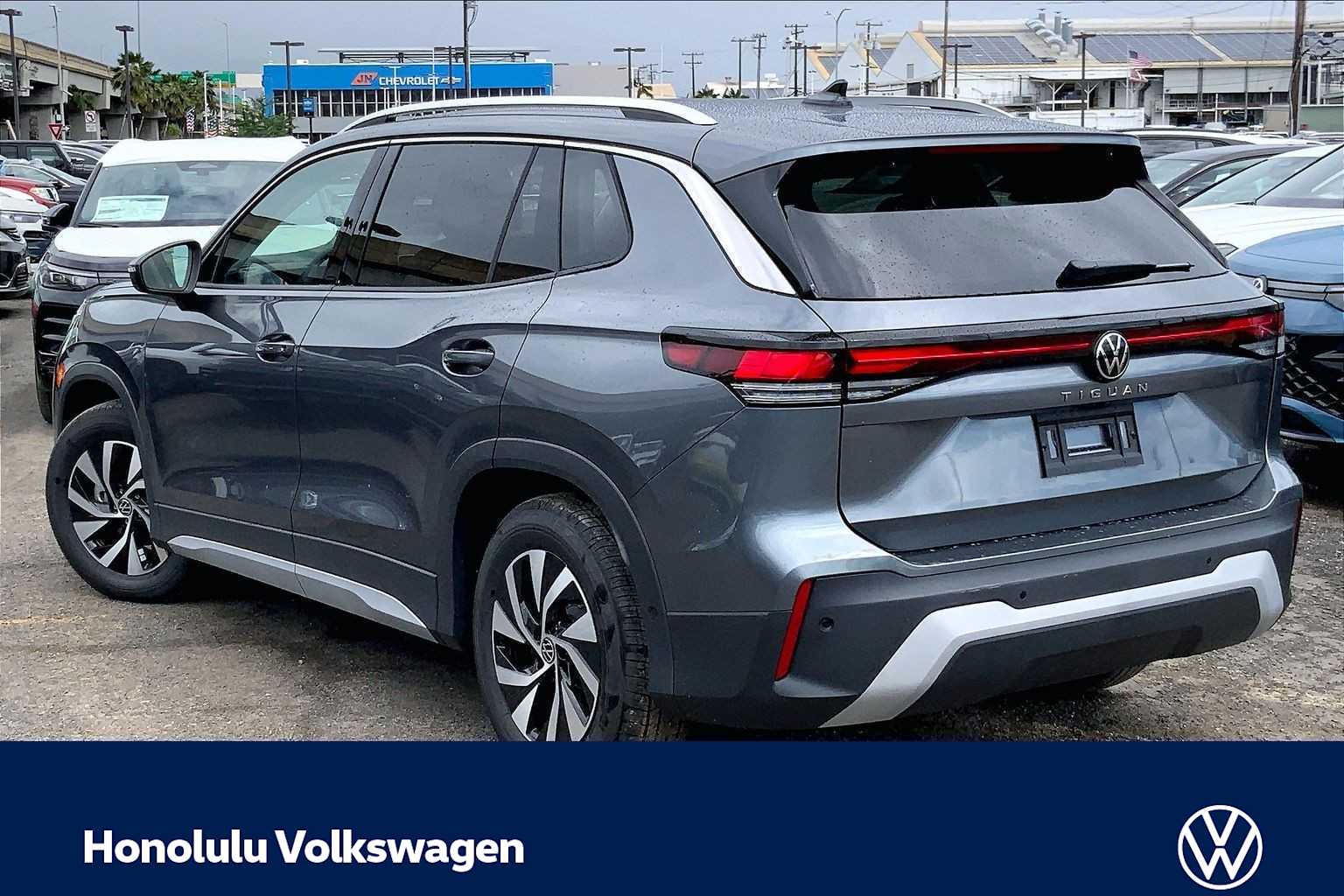 Thumbnail: 2026 Volkswagen Tiguan - 4