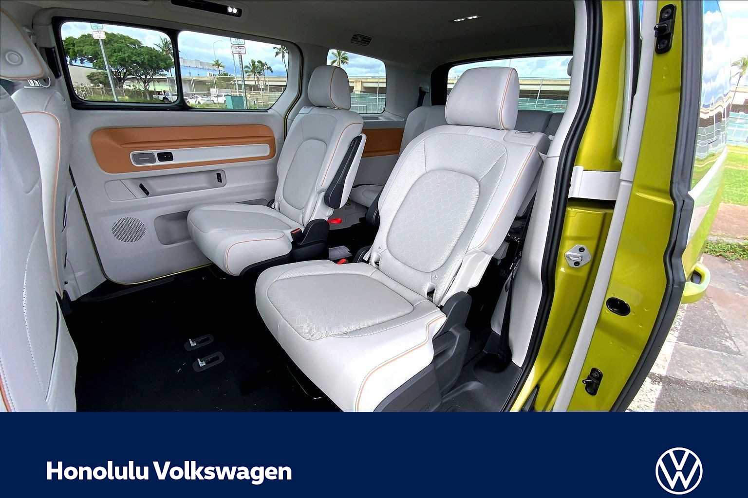 Thumbnail: 2025 Volkswagen ID.Buzz - 13