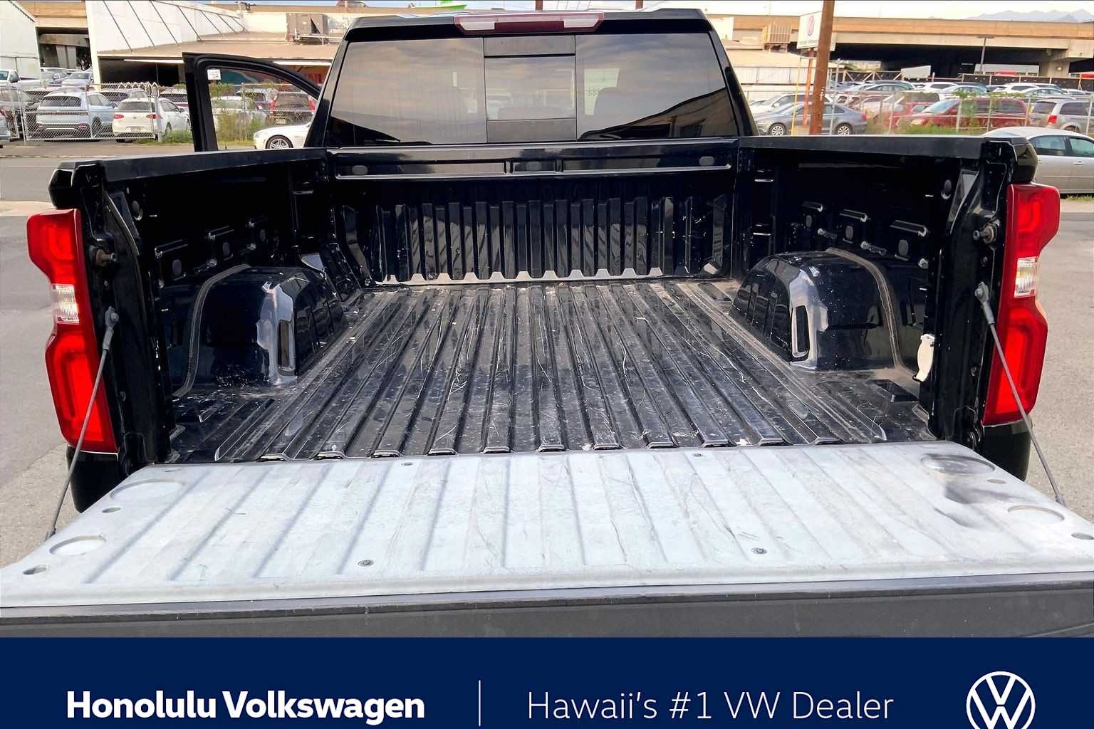 Thumbnail: 2021 Chevrolet Silverado 1500 - 17