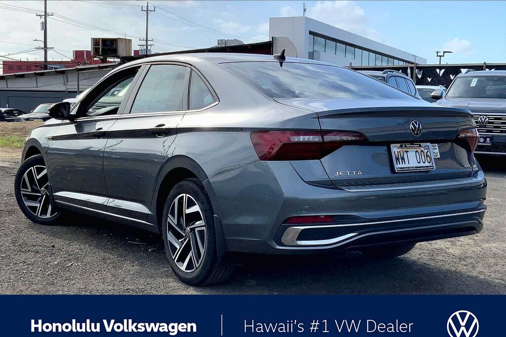 Used 2023 Volkswagen Jetta 1.5T SEL Sedan