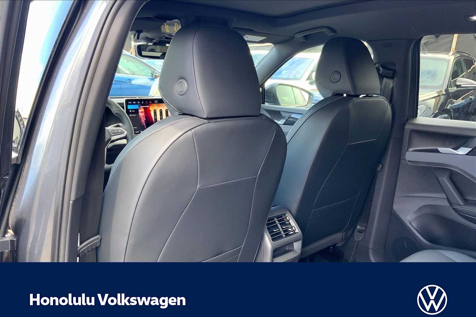 Thumbnail: 2026 Volkswagen Tiguan - 12