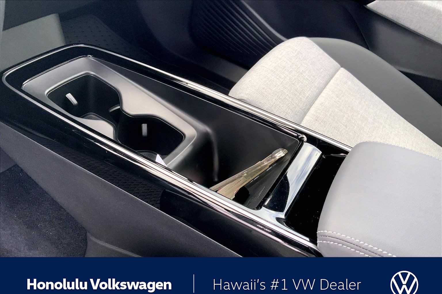 Thumbnail: 2025 Volkswagen ID.4 - 17